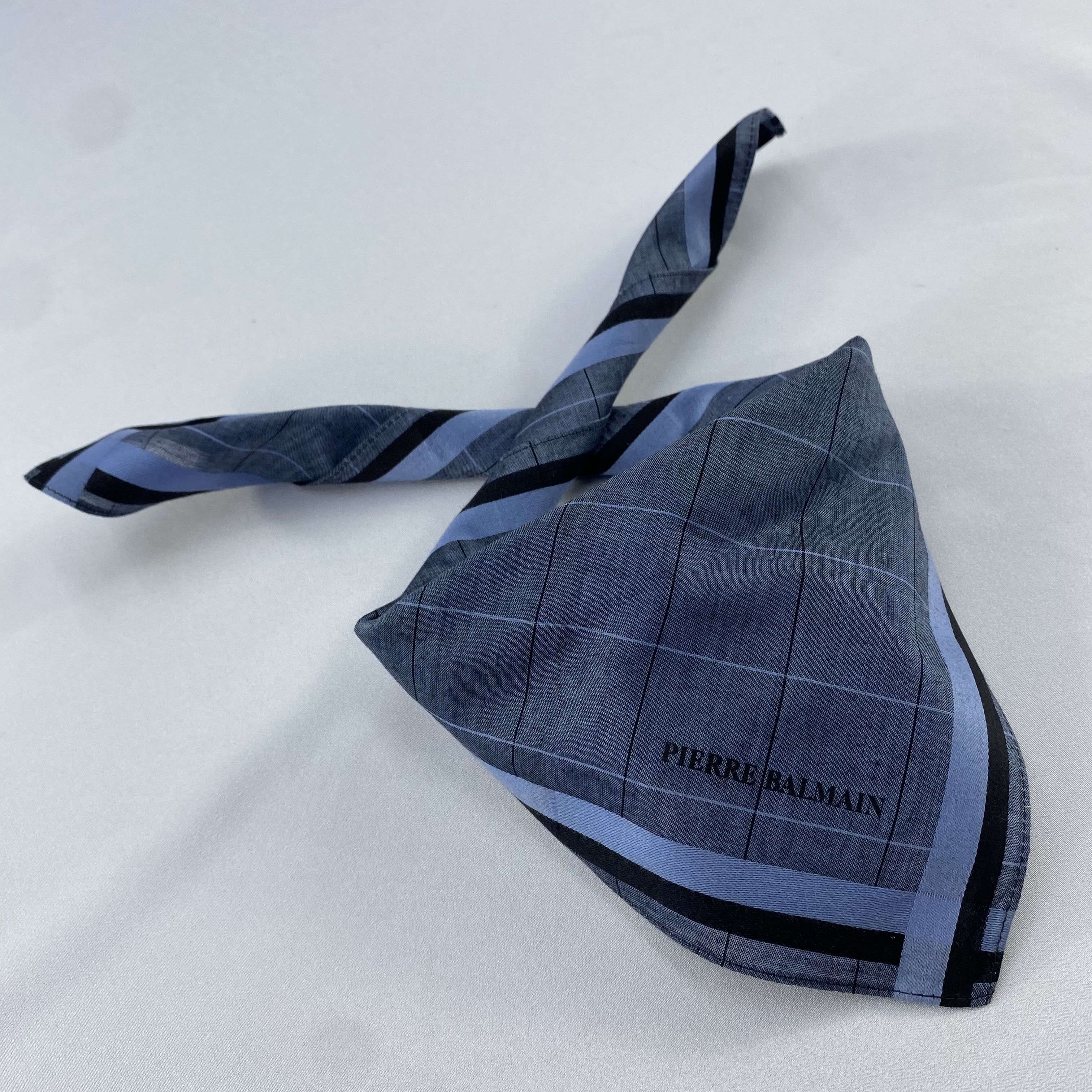 Pierre Balmain Pierre Balmain Handkerchief / Bandana / Neckerchief C901 Size ONE SIZE - 1 Thumbnail