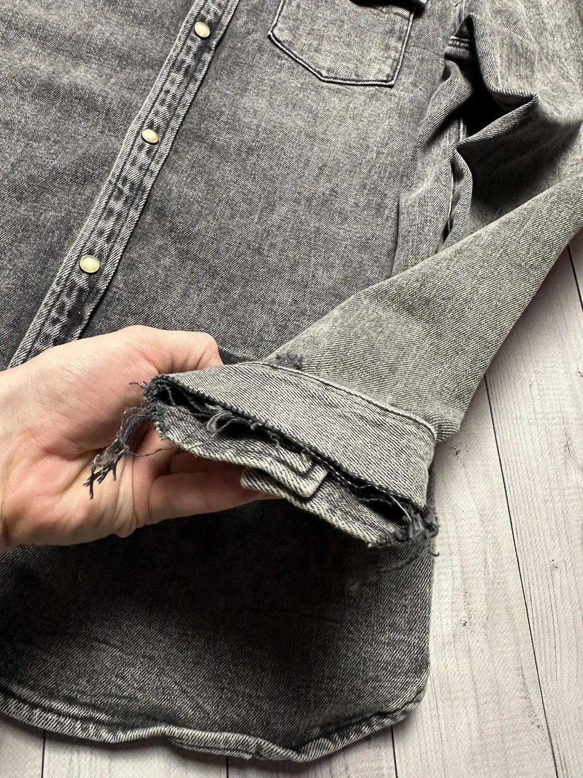 Allsaints Vintage Allsaints denim shirt distressed M grey rare Size US M / EU 48-50 / 2 - 5 Thumbnail