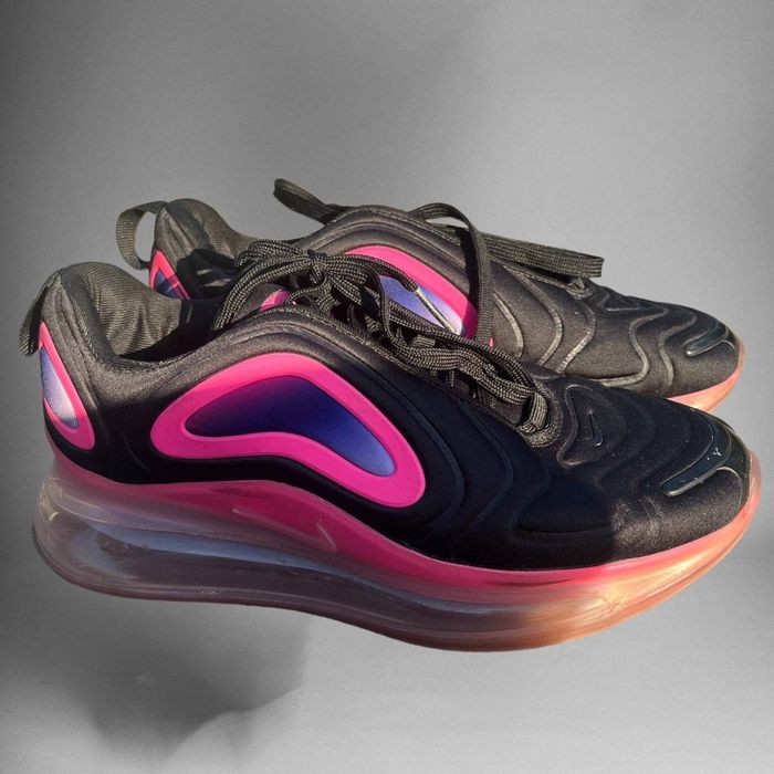 Air max 720 on sale black laser fuchsia