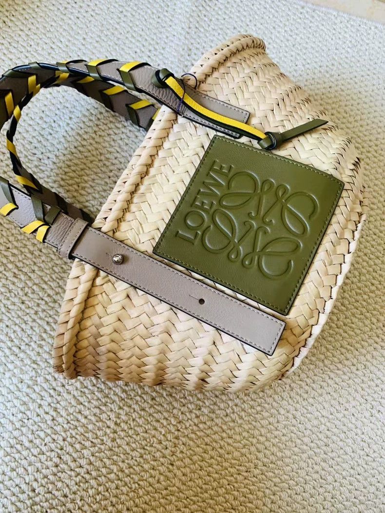 Loewe loewe Olive green leather basket 2503-Nextarrow Size ONE SIZE - 1 Thumbnail