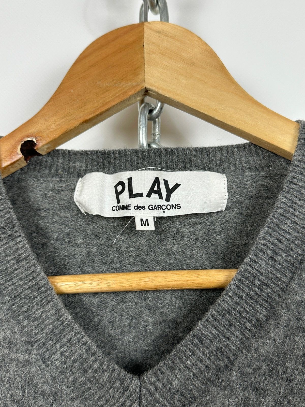Comme des Garcons Comme des Garçons Play V-Neck Wool Double Heart Pullover Size US S / EU 44-46 / 1 - 17 Thumbnail