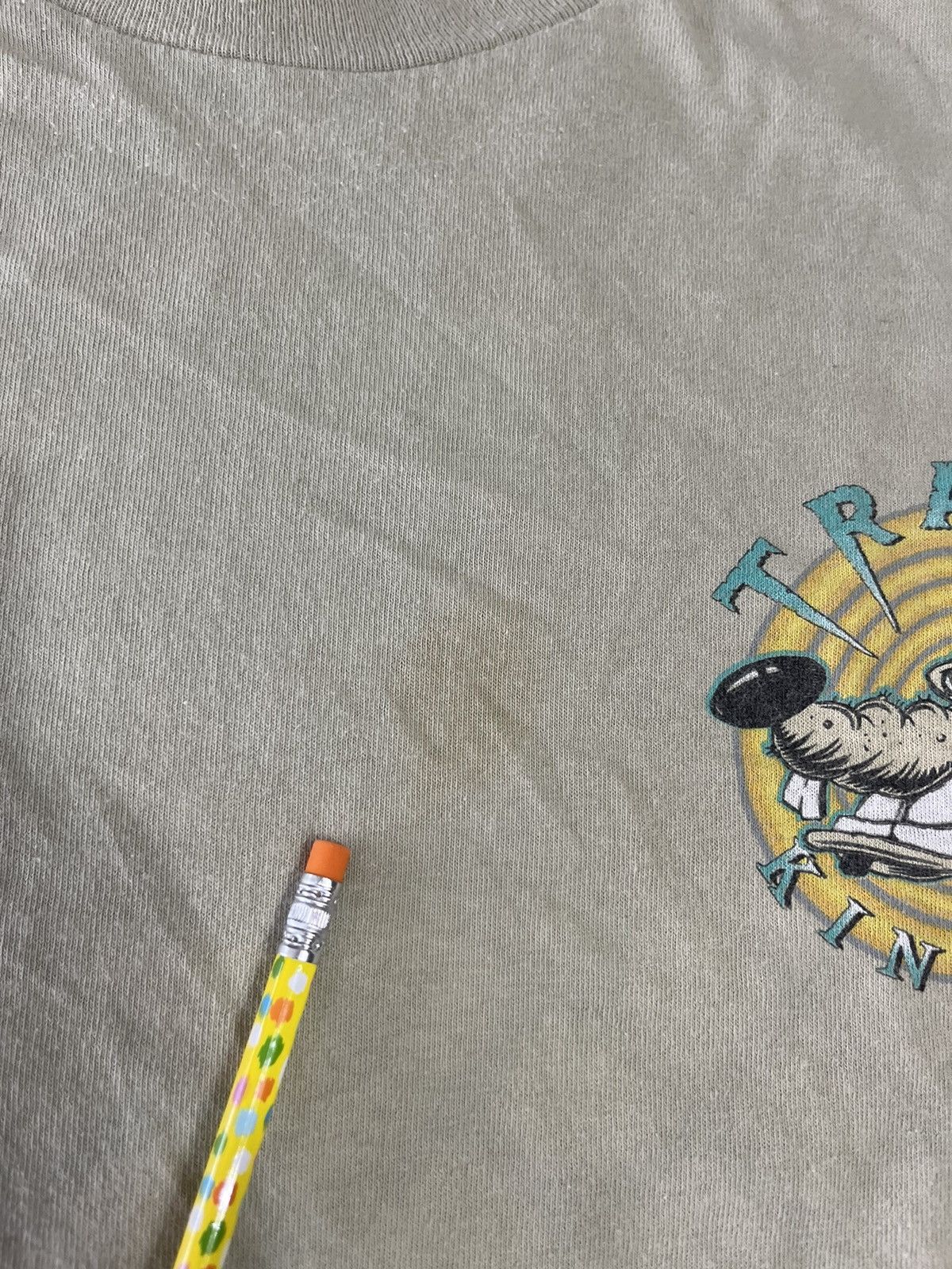 Vintage vintage Walt grizzleya tragic kingdom parody shirt Size US XL / EU 56 / 4 - 5 Thumbnail