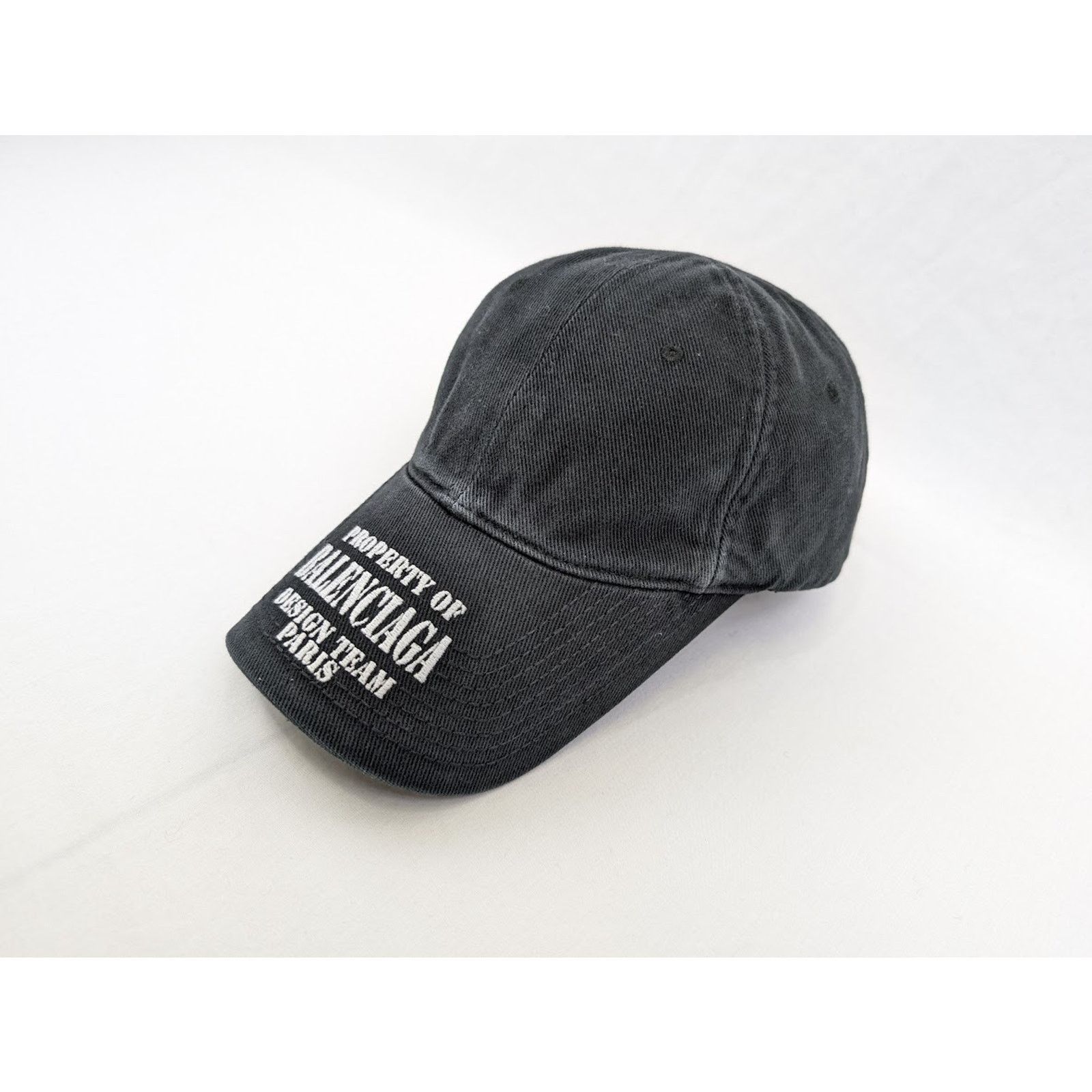Balenciaga o1rshd1 Size:S/ Property of Balenciaga Design Team Cap / Hat Size ONE SIZE - 4 Thumbnail