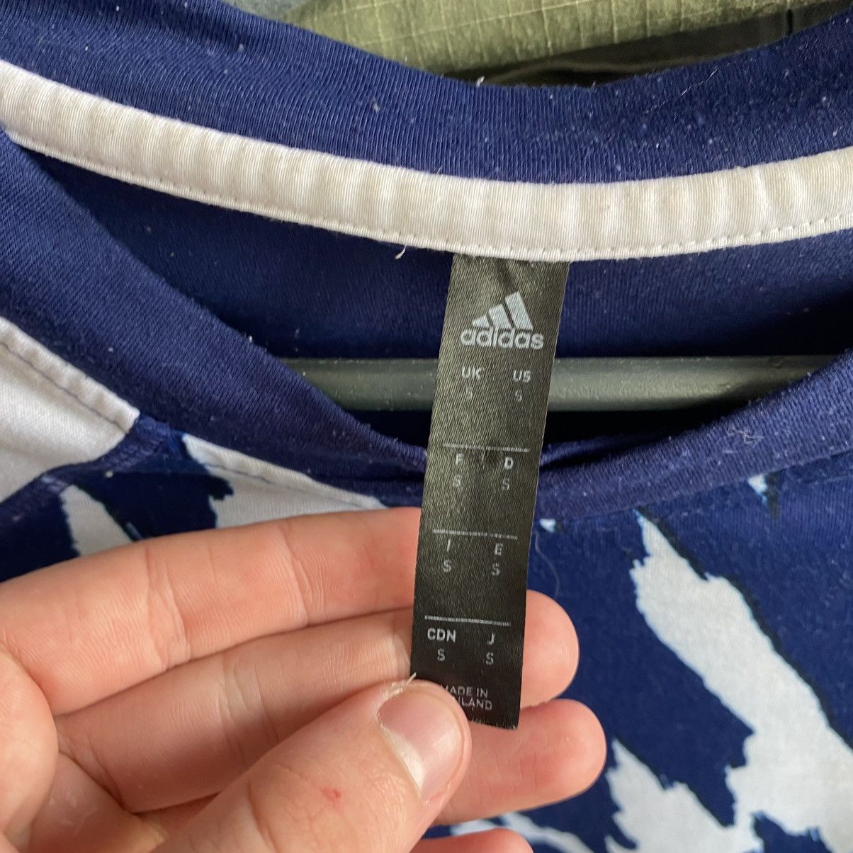 Adidas Mens Adidas Real Madrid 2020 Basketball Team jersey Size US S / EU 44-46 / 1 - 7 Thumbnail