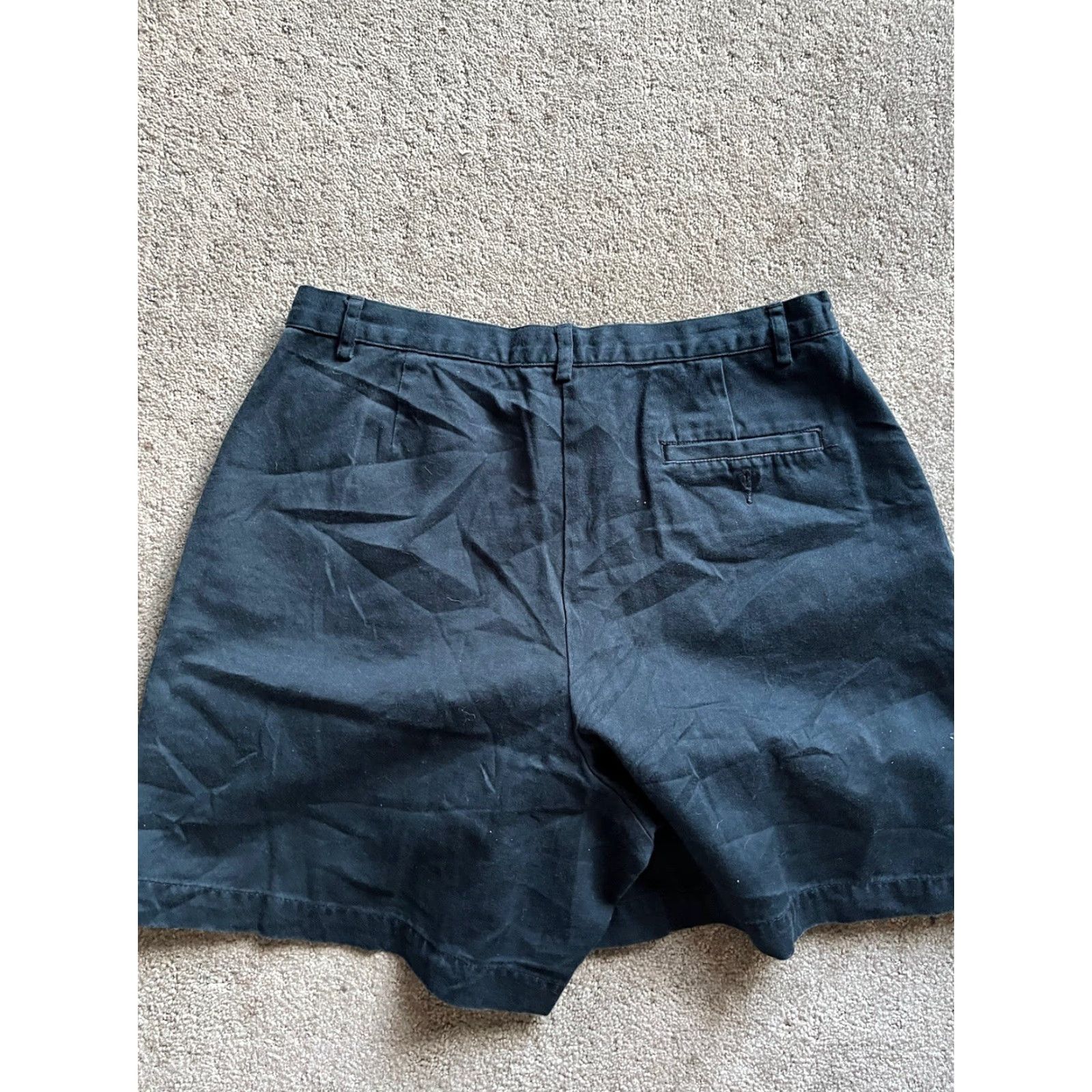 Geoffrey Beene WOMENS SPORT PLEATED Geoffrey Beene SHORTS Navy Blue 12 INSEAM 6" Size 34" / US 12 / IT 48 - 3 Thumbnail
