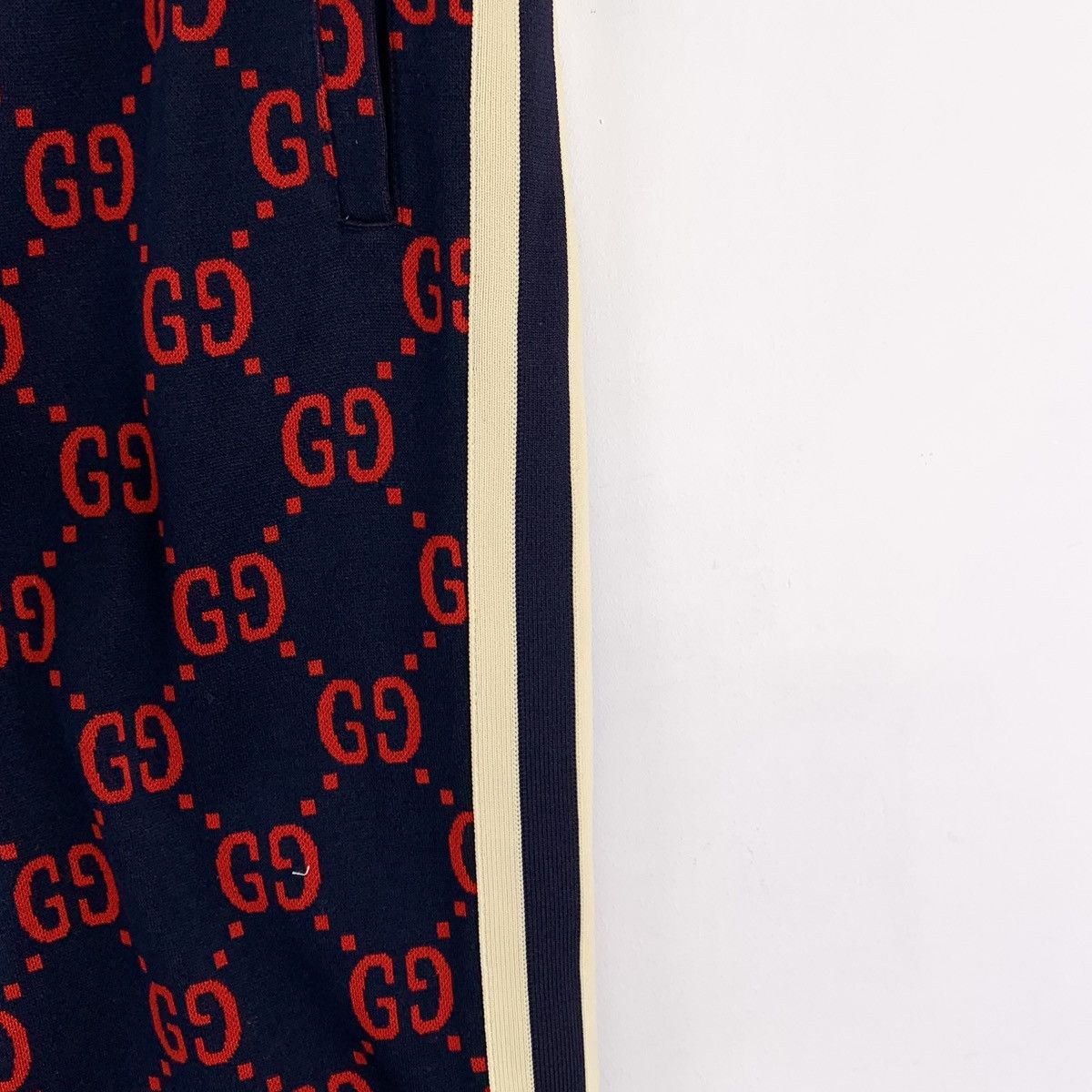 Gucci Gucci Navy All-over Logo Jacquard Cotton Casual Pants K26WX Size 27" / US 4 / IT 40 - 4 Thumbnail