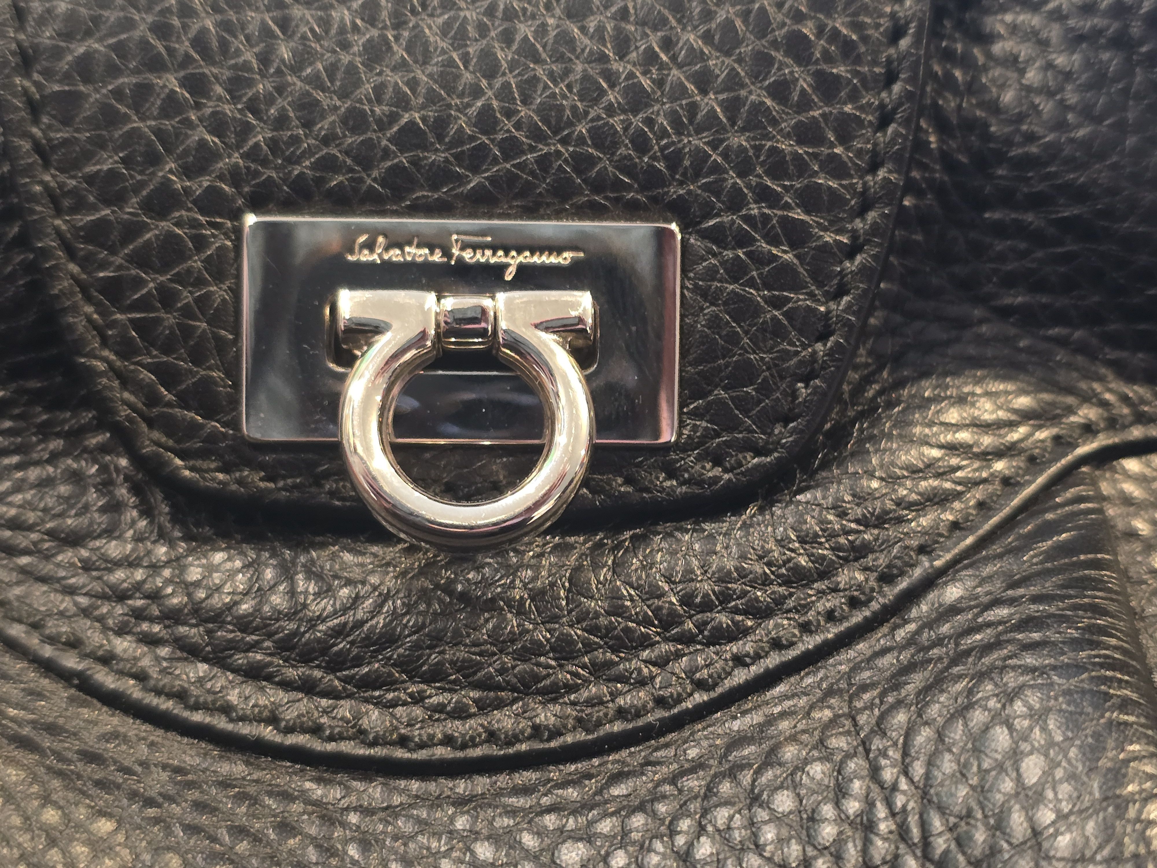 Salvatore Ferragamo Salvatore Ferrigamo calfskin leather bag Size ONE SIZE - 9 Thumbnail