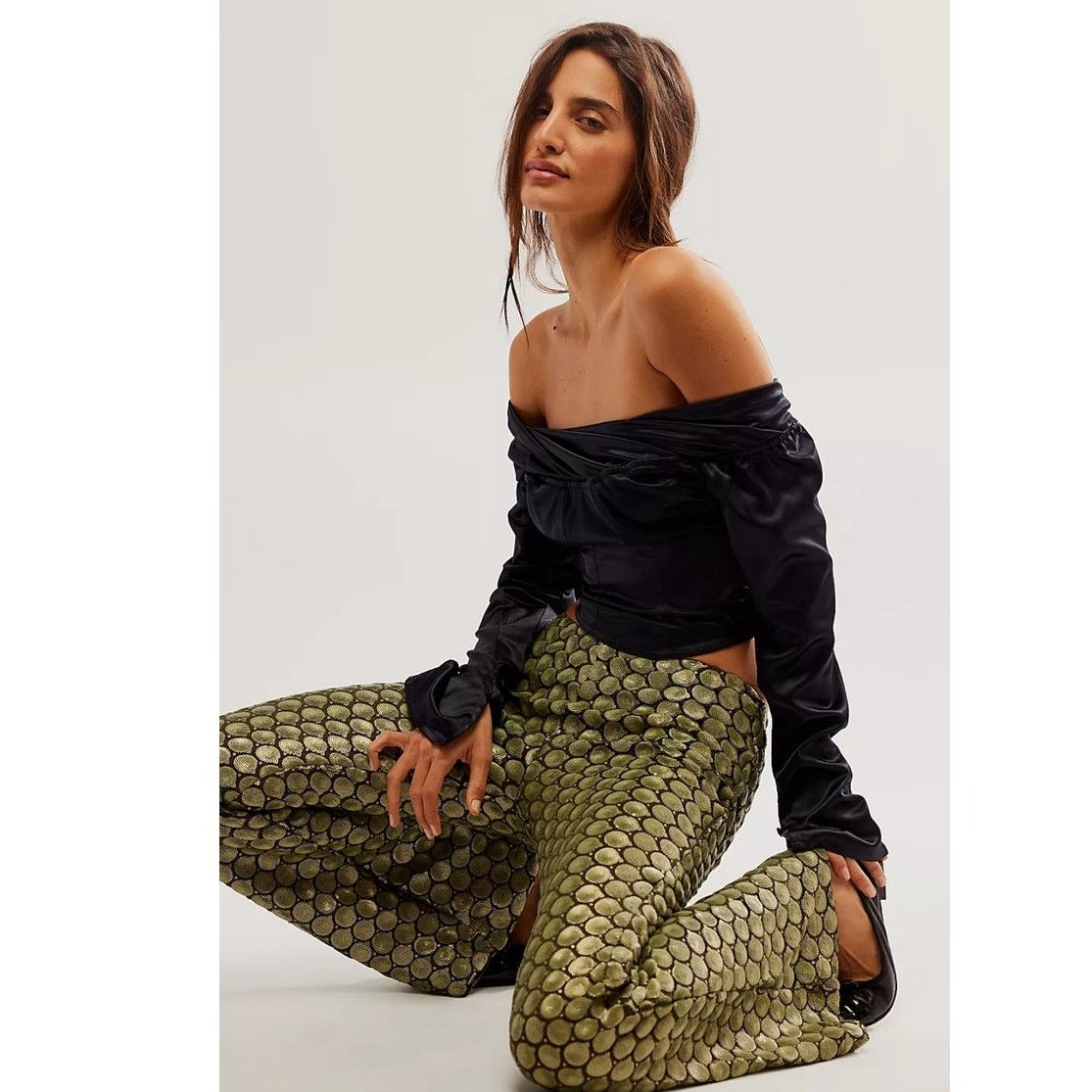 Free People New FREE PEOPLE Wilder Days Sequin Flare Pants $198 SIZE 4 Size 27" / US 4 / IT 40 - 4 Thumbnail