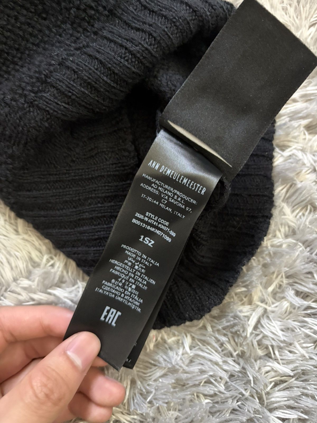 Ann Demeulemeester ANN D DISTRESSED BEANIE Size ONE SIZE - 4 Thumbnail