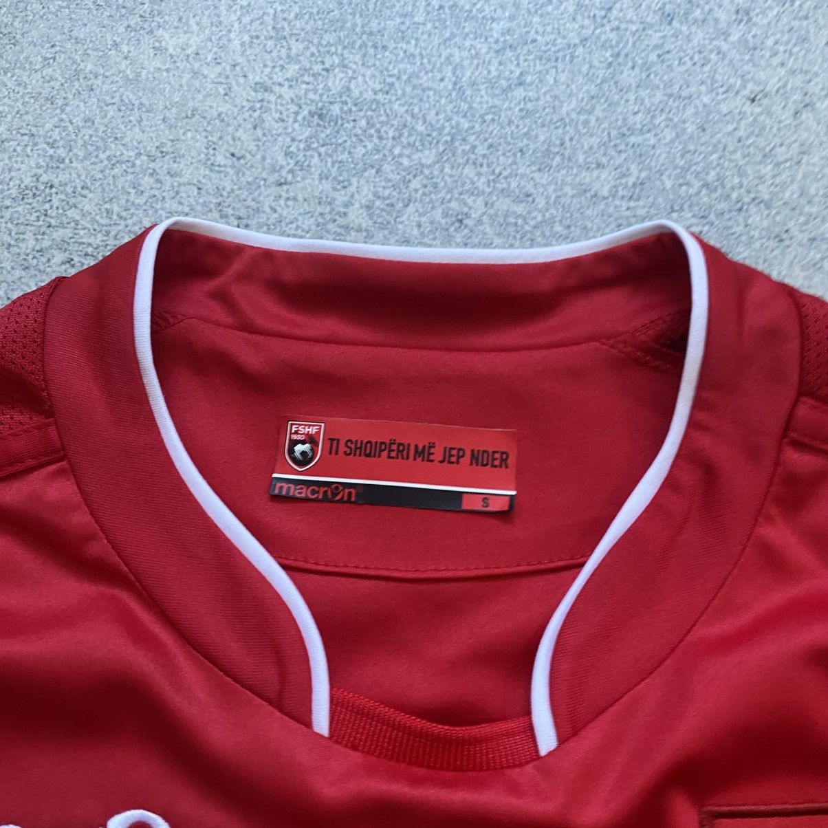 Macron Macron Albania Soccer Jersey Euro World Cup Retro Football Size US S / EU 44-46 / 1 - 6 Thumbnail