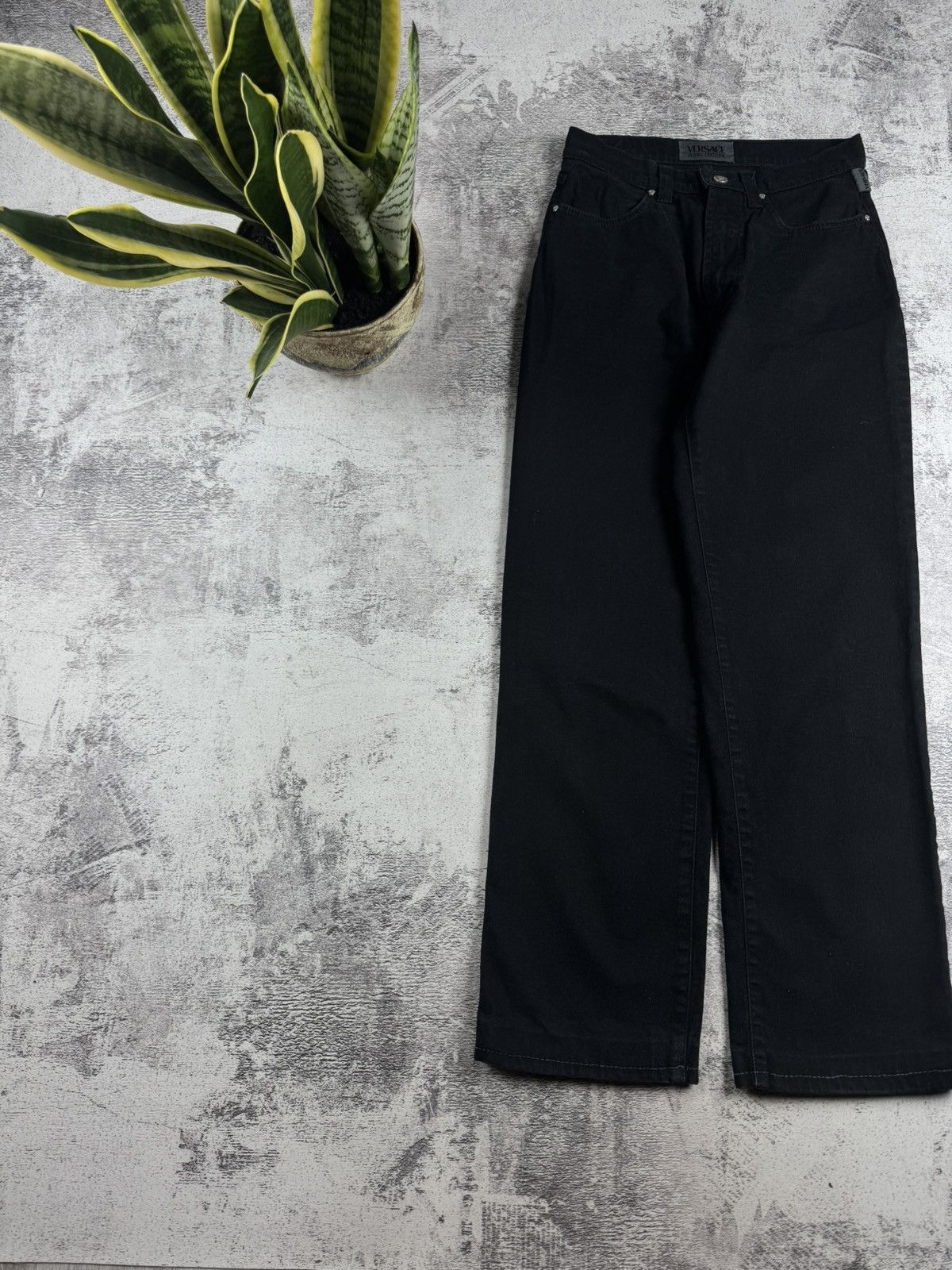 Versace Jeans Couture Versace Couture W27 Size 41 Women’s Straight Black Vintage Denim Jeans Trousers Size 27" / US 4 / IT 40 - 9 Thumbnail