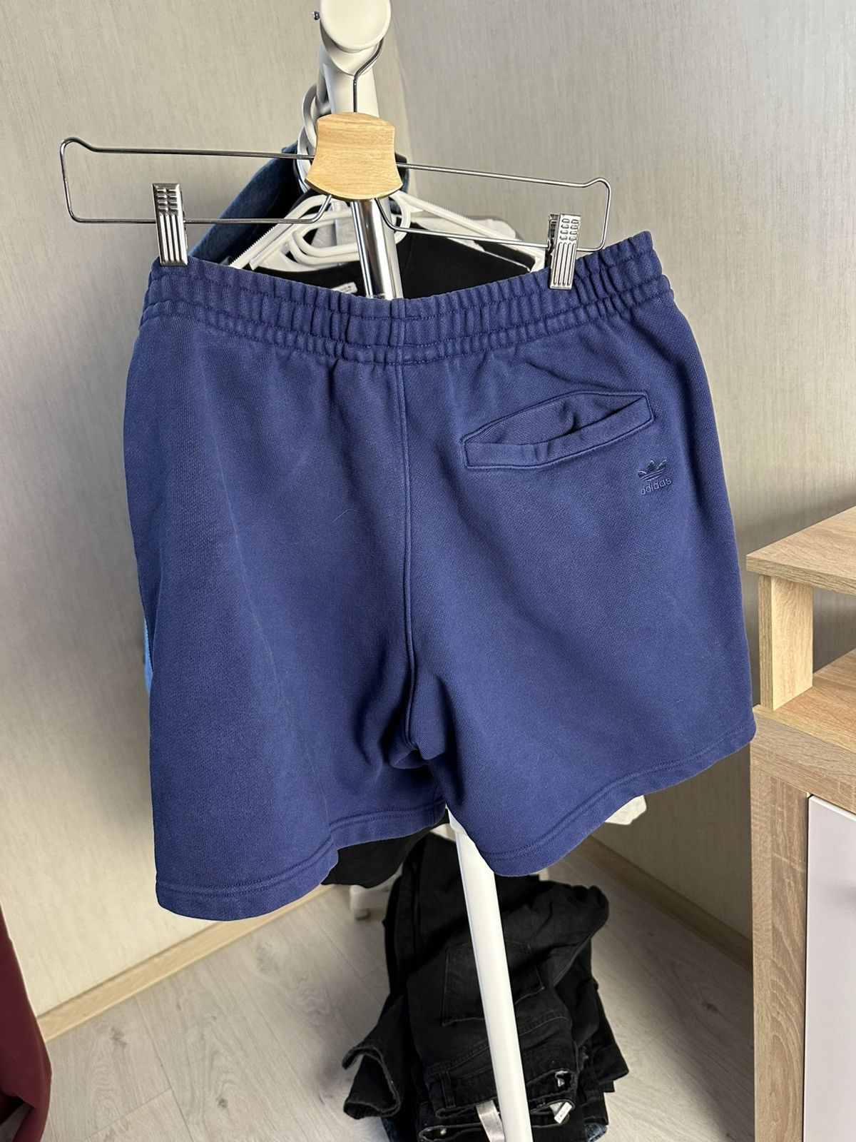 Adidas × Pharrell Adidas human race shorts Size US 32 / EU 48 - 6 Thumbnail