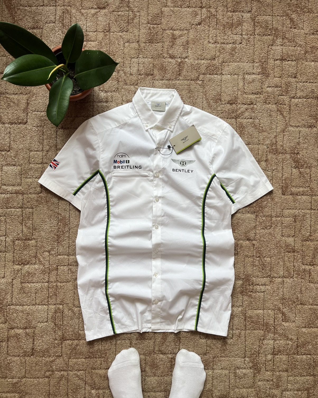 Bentley Vintage Bentley UK White Racing F1 Polo Shirt Streetwear Size US S / EU 44-46 / 1 - 3 Thumbnail