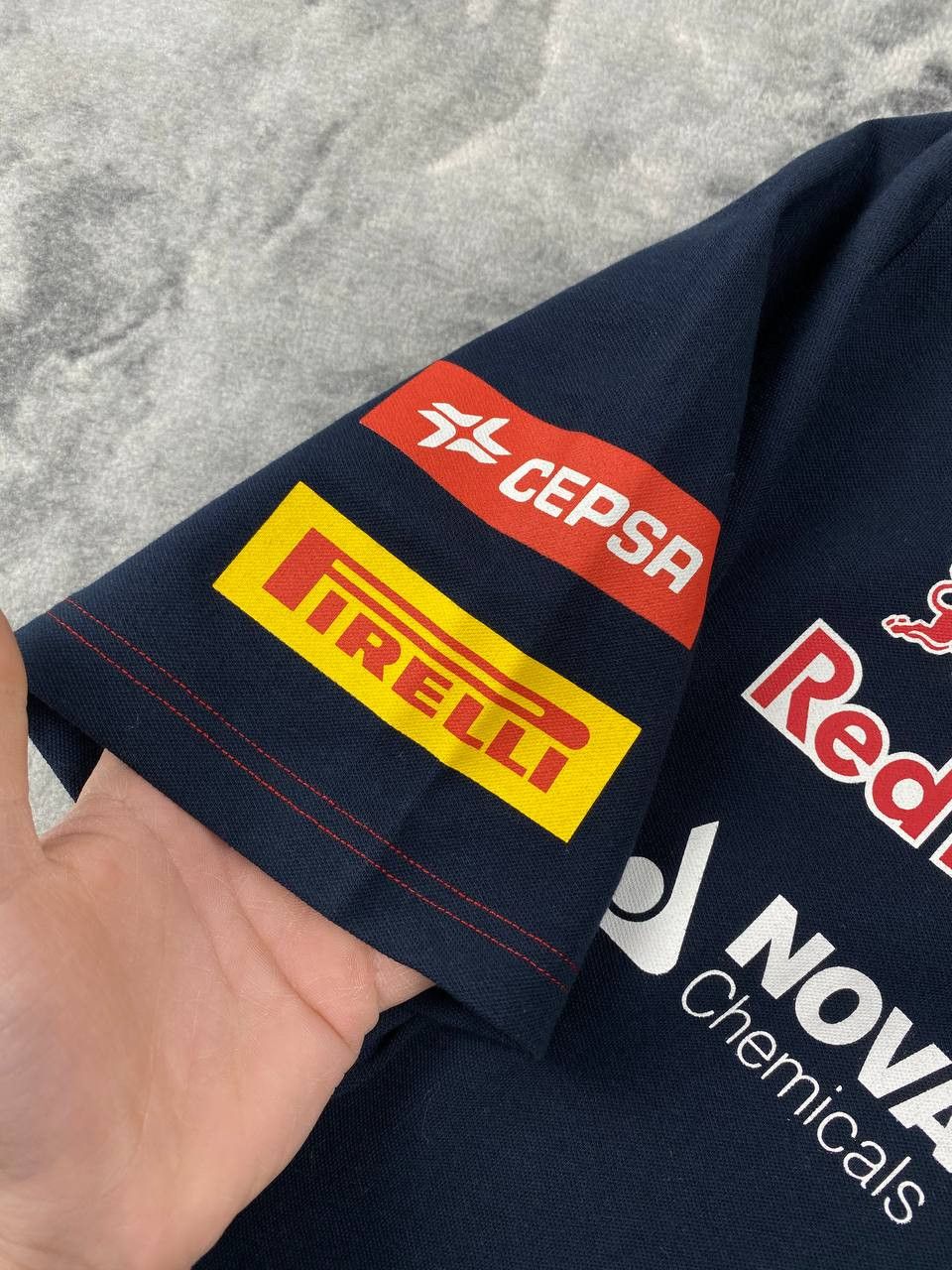 Vintage Vintage Toro Rosso Red Bull Racing Big Logo Men Size XL Size US XL / EU 56 / 4 - 6 Thumbnail