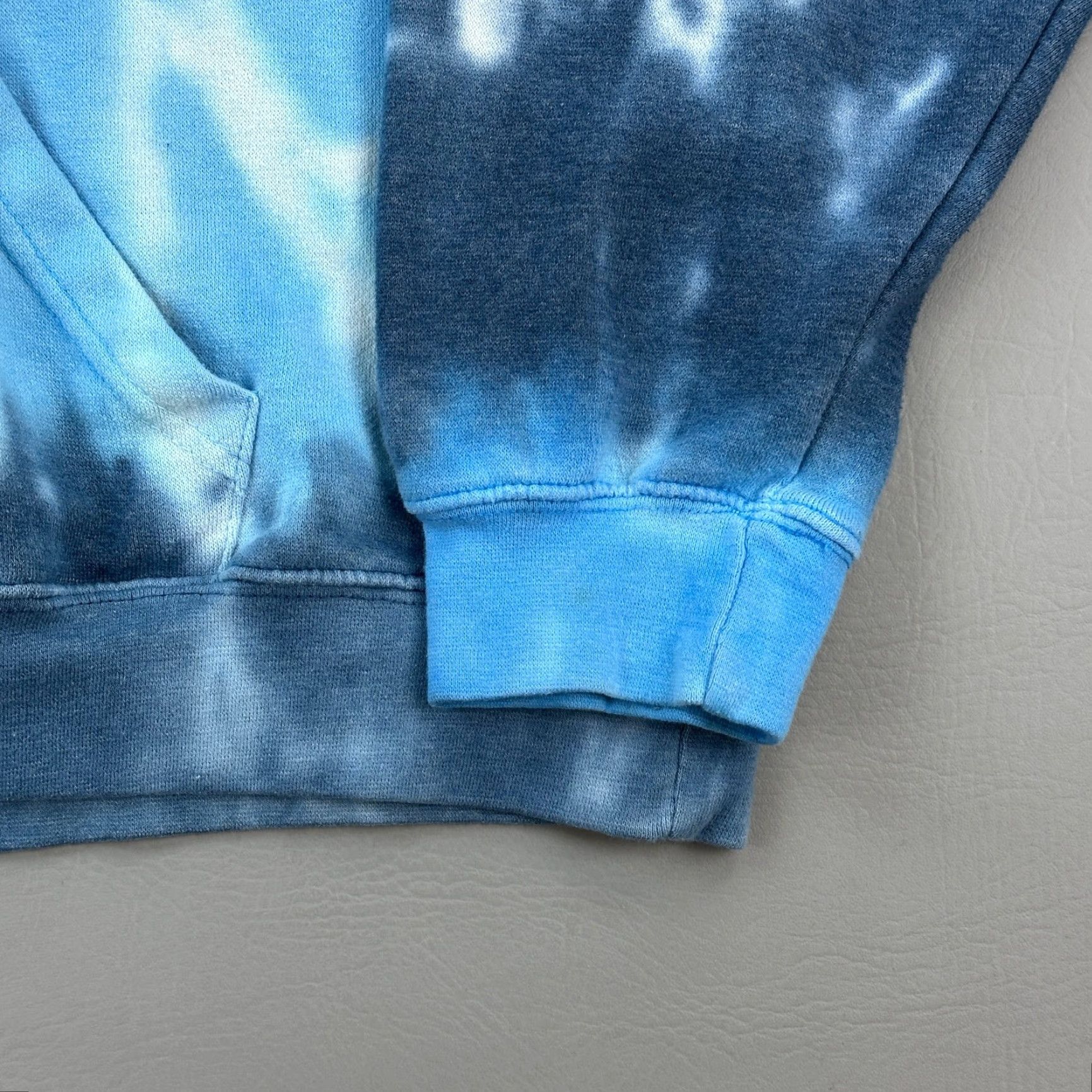 Vintage Dreamsicle Hoodie Mens XL Blue Spiral Tie Dye Pullover Sweatshirt Shirt Mens XL Blue Tie Dye Hoodie Pullover Sweatshirt 90s Retro Sportswear Size US XL / EU 56 / 4 - 3 Thumbnail