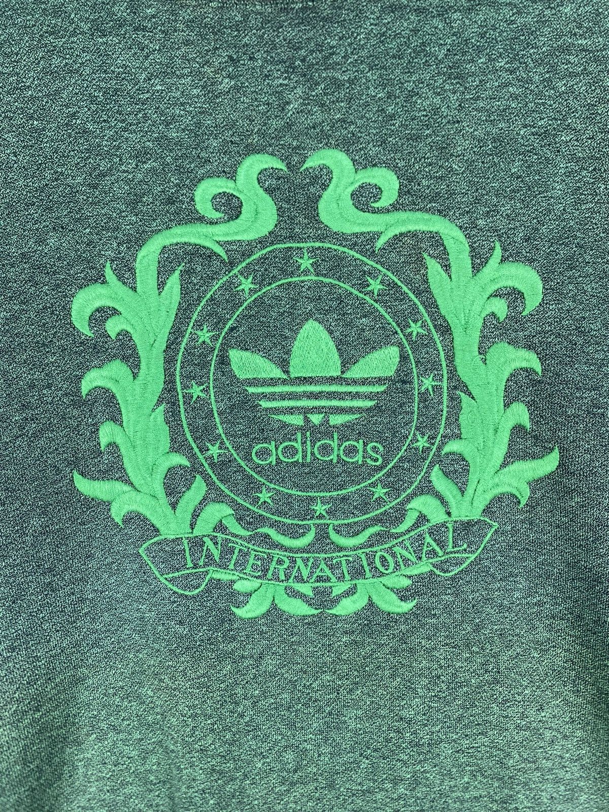 Adidas × Vintage Vintage Adidas International Big Logo Sweatshirt Size US L / EU 52-54 / 3 - 4 Thumbnail