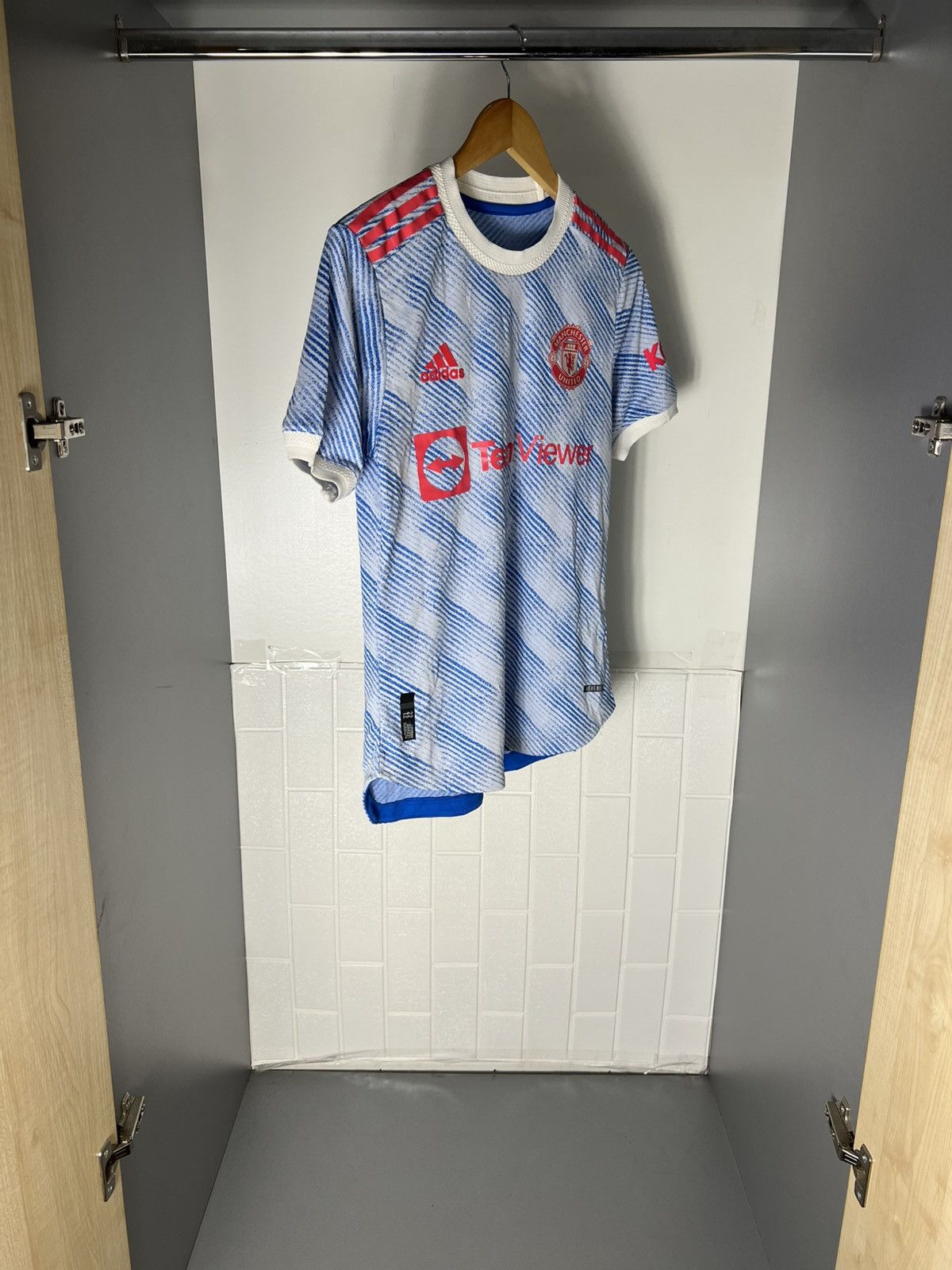 Vintage ADIDAS FC MANCHESTER UNITED ENGLAND SOCCER JERSEY RETRO Y2K Size US S / EU 44-46 / 1 - 4 Thumbnail