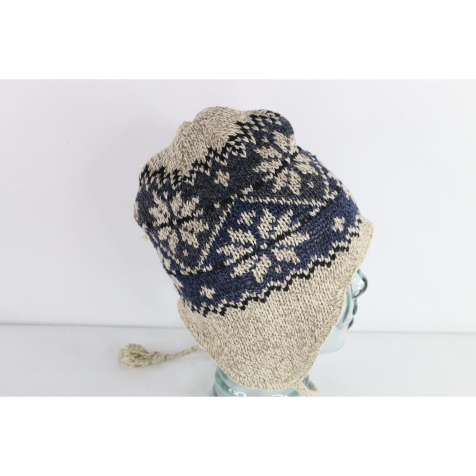Vintage Vintage 90s Snowflake Fair Isle Tassel Wool Blend Beanie Hat Size ONE SIZE - 4 Thumbnail