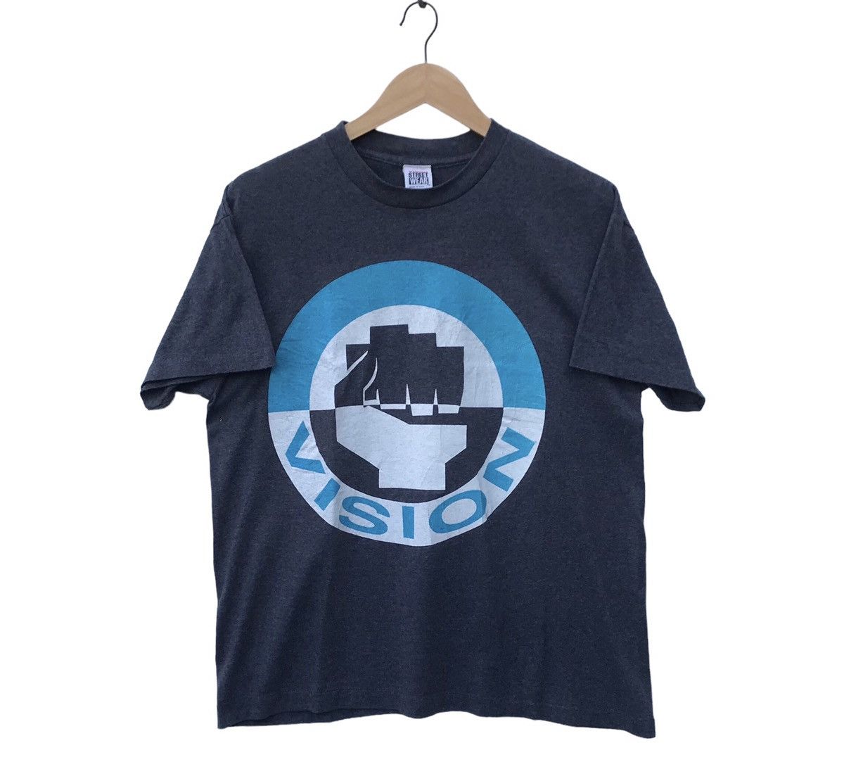 Vision Streetwear Vintage Vision Streetwear Made in Usa Skate Shirt Size US L / EU 52-54 / 3 - 1 Thumbnail