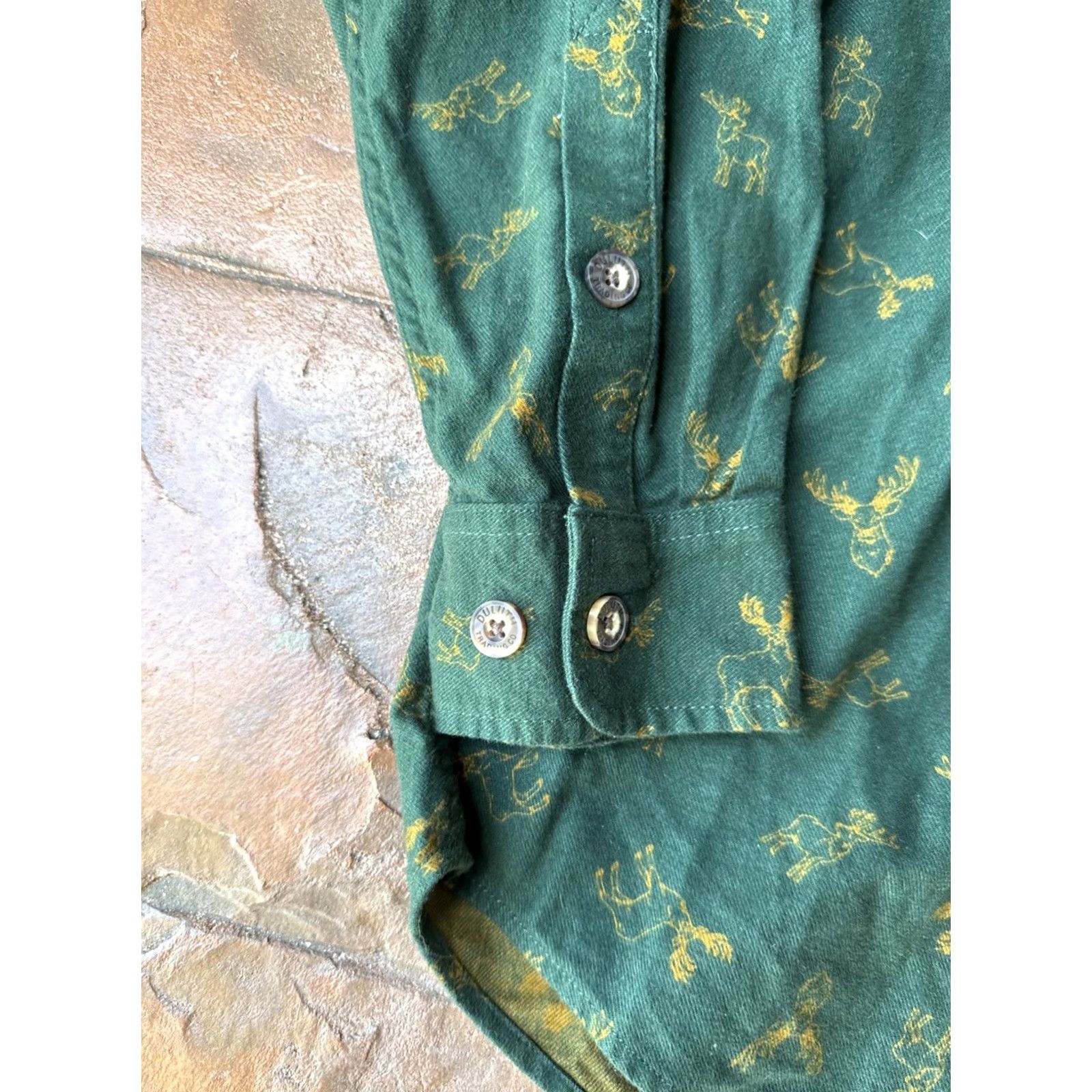 Vintage Duluth Free Swingin Deer Flannel Shirt Small Relaxed Fit Button-Up Shirt Men’s Green Cotton Flannel Deer Theme Outdoors 90s? Size US S / EU 44-46 / 1 - 4 Thumbnail