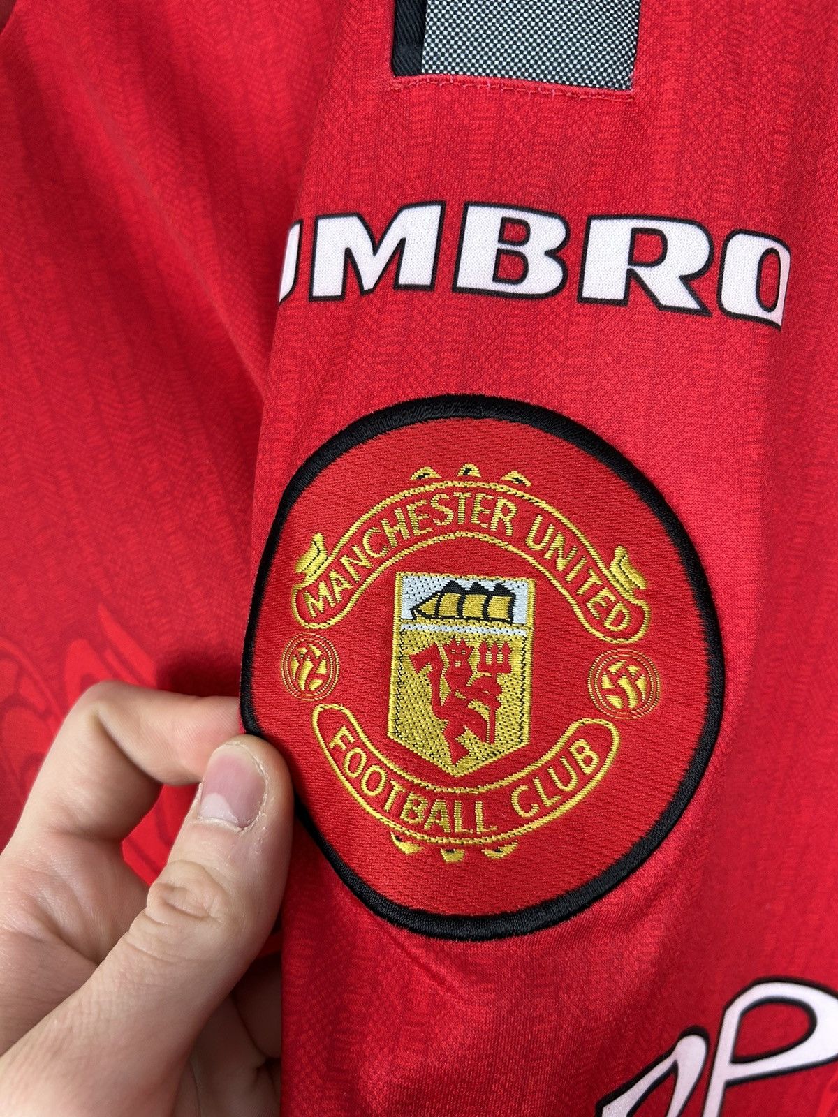 Vintage Vintage Umbro Manchester United 1997 Soccer Jersey Football Size US L / EU 52-54 / 3 - 6 Thumbnail