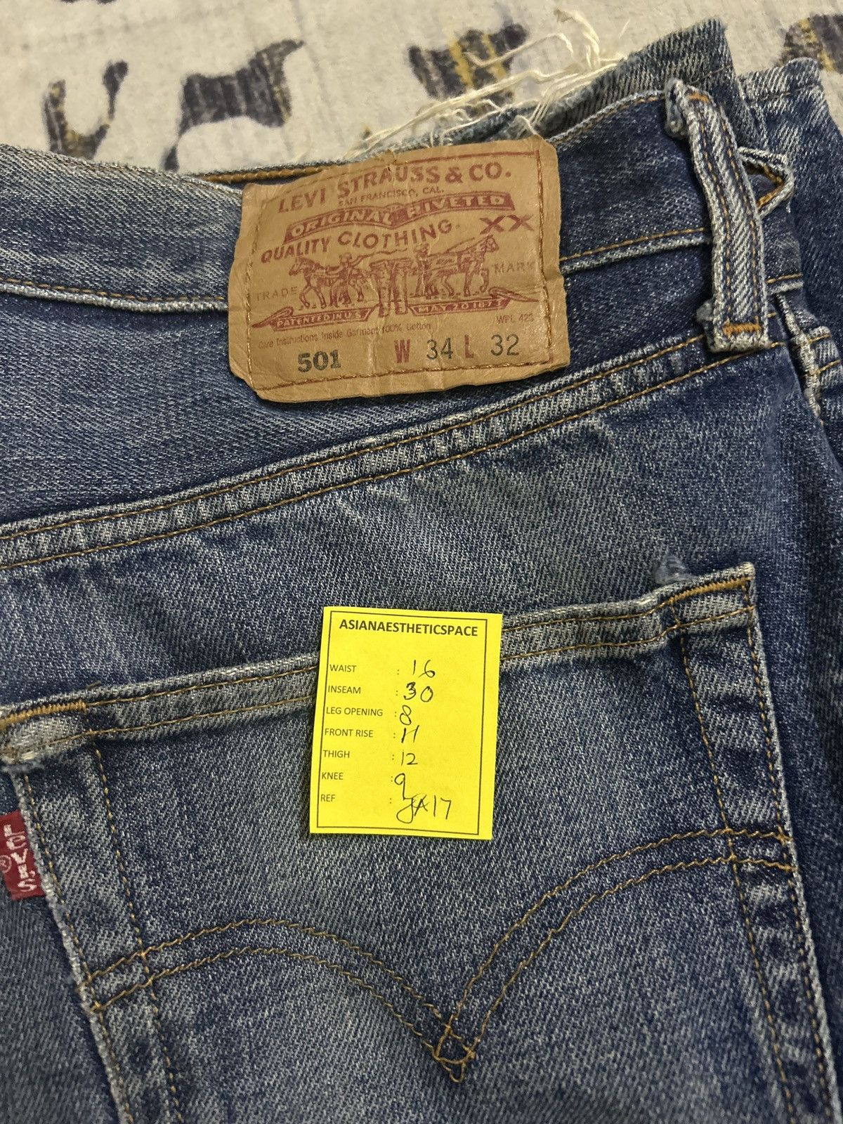 Levi's Levis 501 Jeans Distressed Shashiko Button Fly Size US 32 / EU 48 - 16 Thumbnail