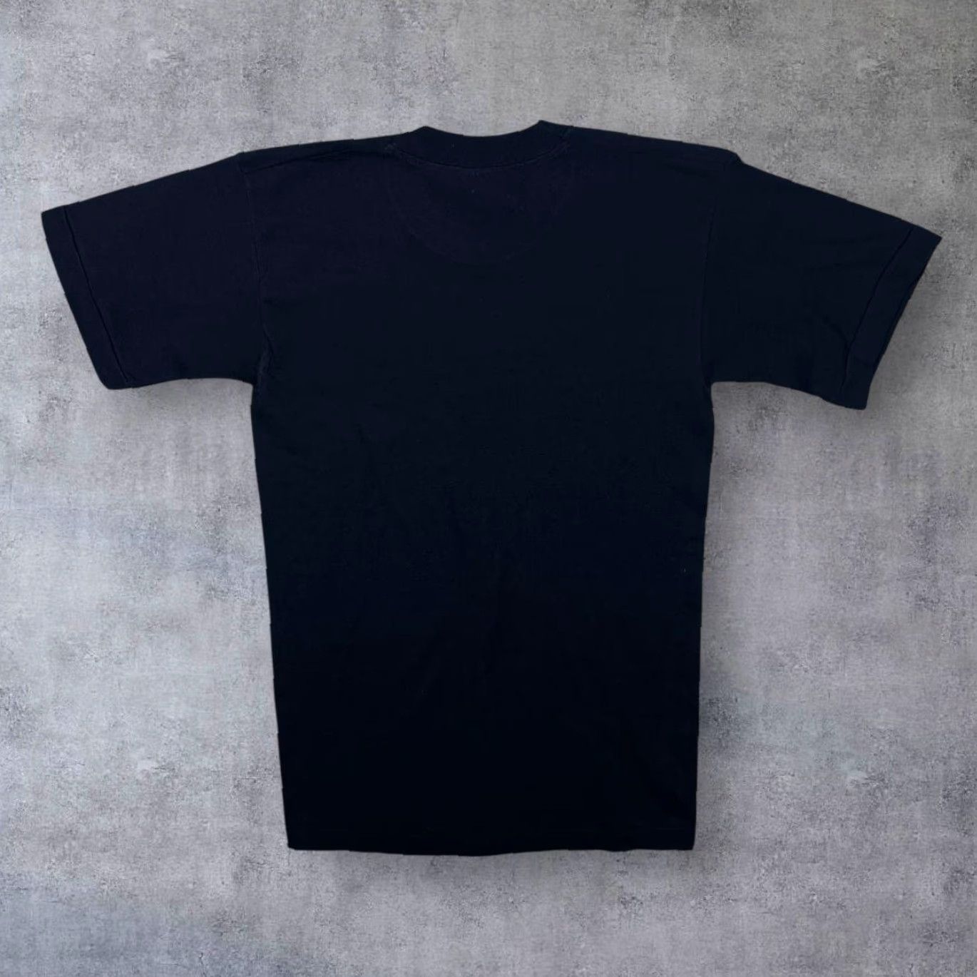 Fruit Of The Loom VINTAGE Fruit Of The Loom Mini Logo Cotton Single Stitch Black T-Shirt Small Mens Clothing Shirt Short Sleeve Round Neck Graphic Logo Print 90s 7978 Size US S / EU 44-46 / 1 - 3 Thumbnail