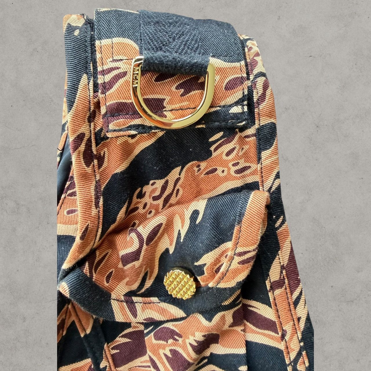 MCM MCM x Phenomenon Orange Black Tactical Camo Vest Sz L Size US L / EU 52-54 / 3 - 11 Thumbnail