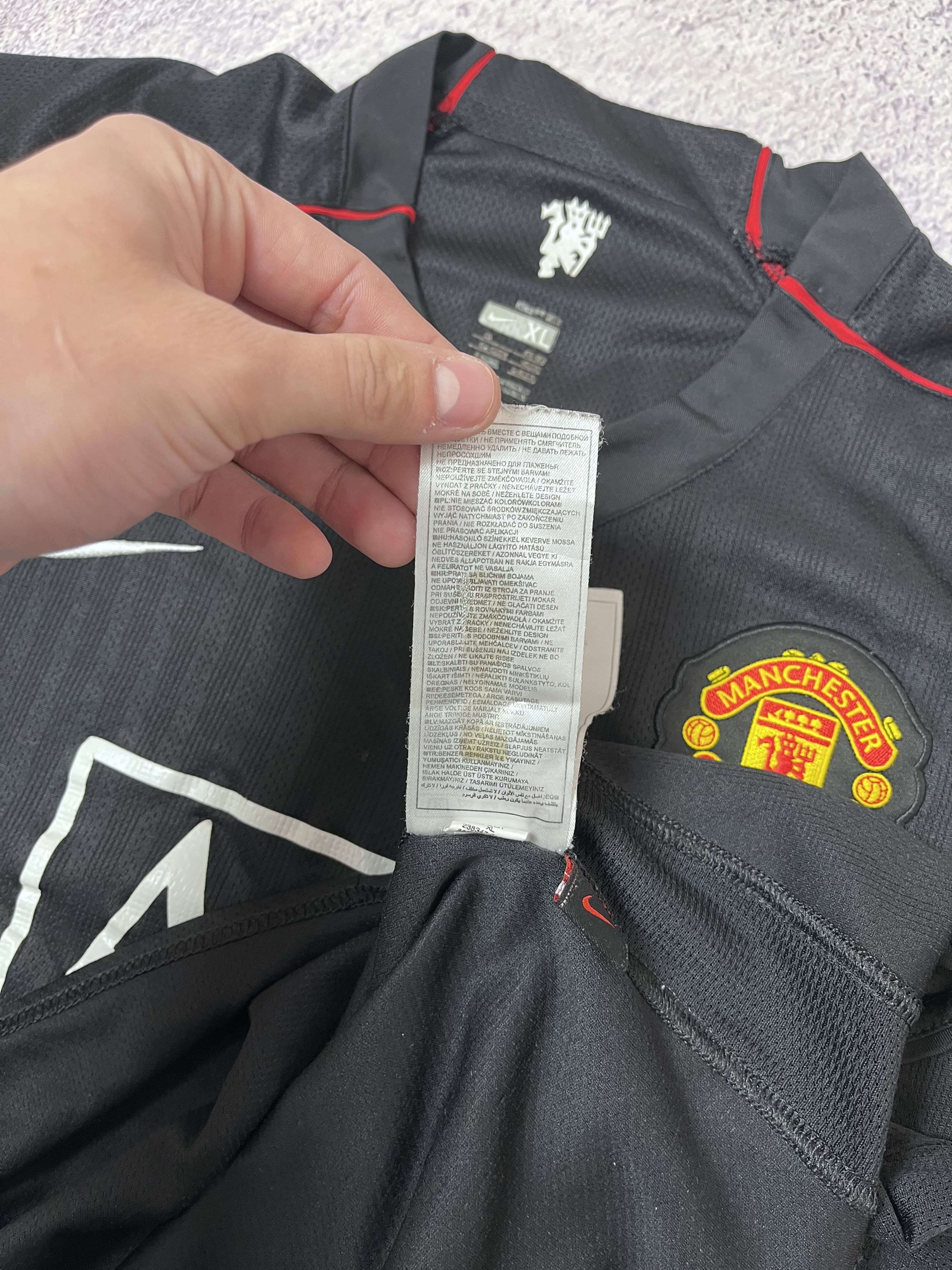 Nike Vintage mens soccer jersey Nike Manchester United size Xl Size US XL / EU 56 / 4 - 10 Thumbnail