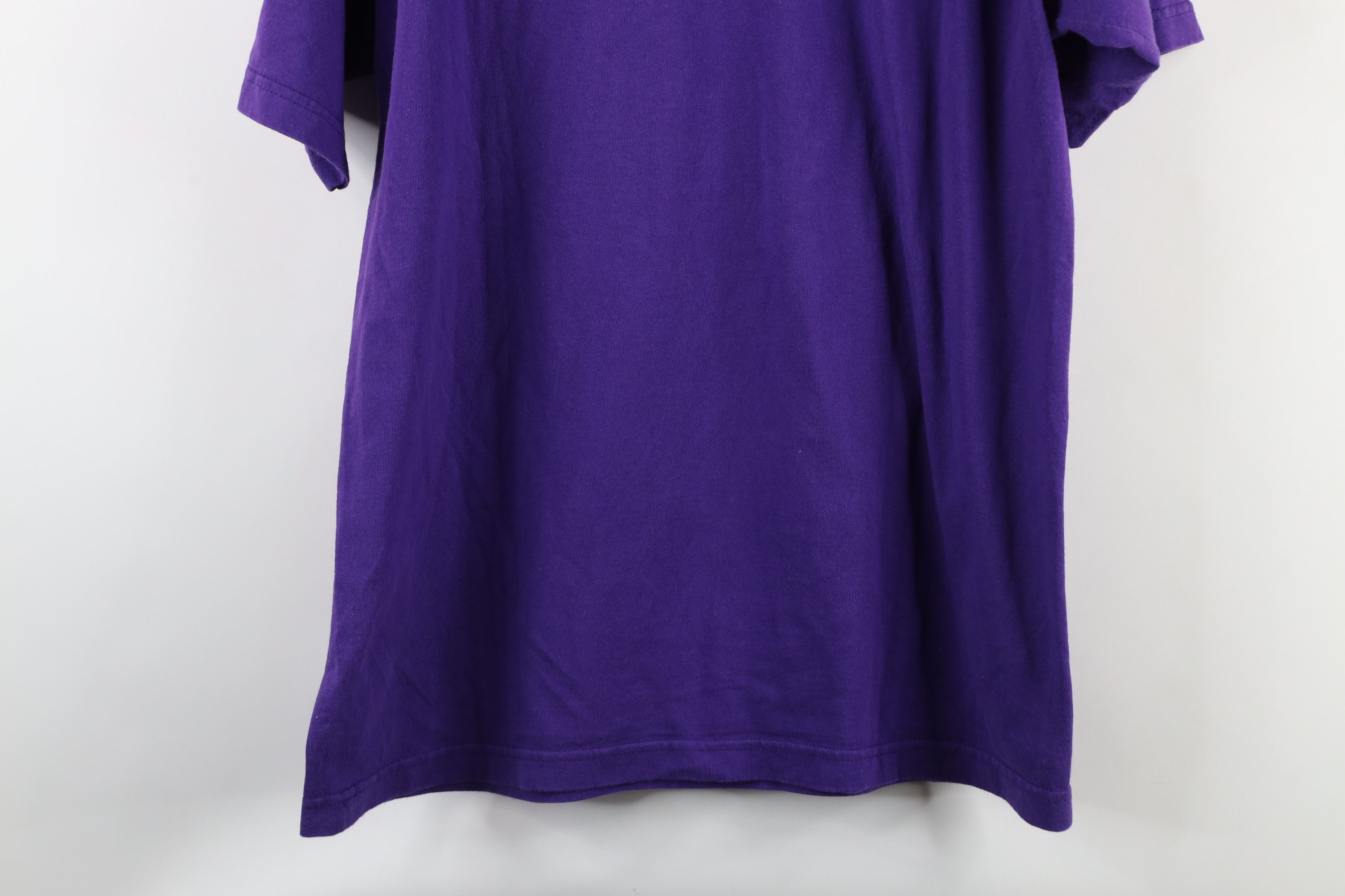 Vintage Vintage 90s Streetwear Spell Out West Virginia T-Shirt USA Size US L / EU 52-54 / 3 - 10 Thumbnail