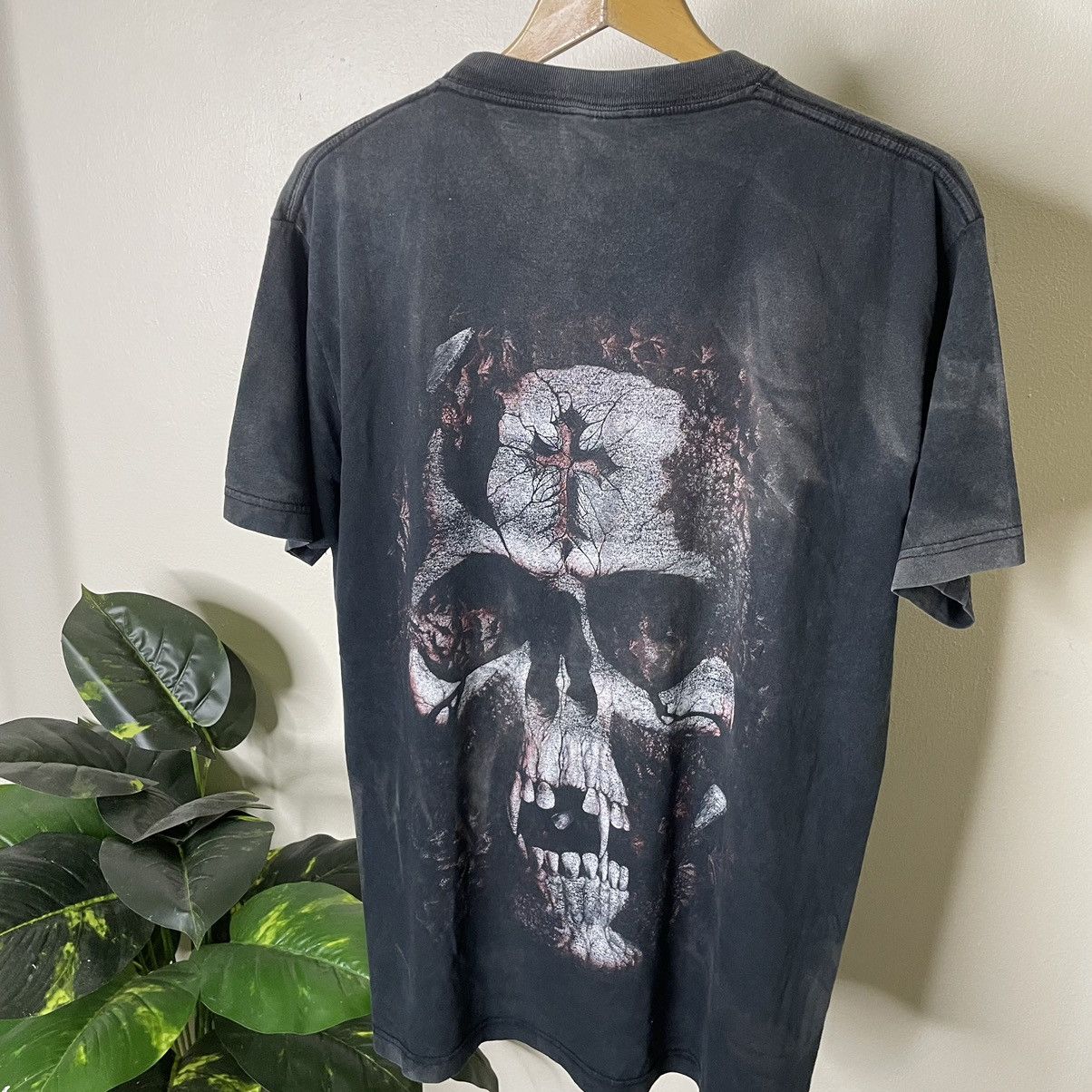 Band Tees × Vintage Vintage 1990s Vampyr Germany Heavy Metal Band Sunfaded Tee Size US L / EU 52-54 / 3 - 2 Thumbnail