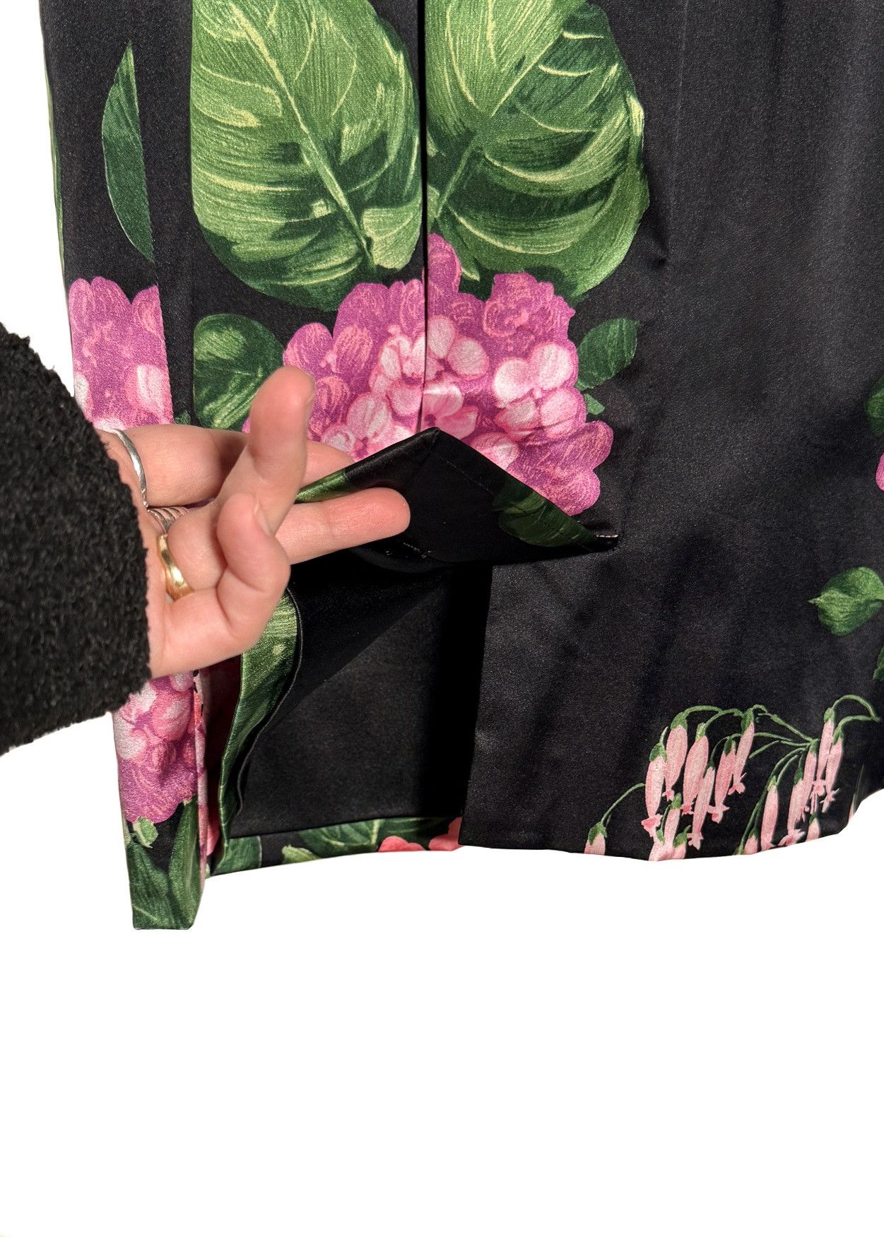 Dolce & Gabbana Dolce & Gabbana Floral Print Velvet Trim Brooch Accent Dress Size M / US 6-8 / IT 42-44 - 3 Thumbnail
