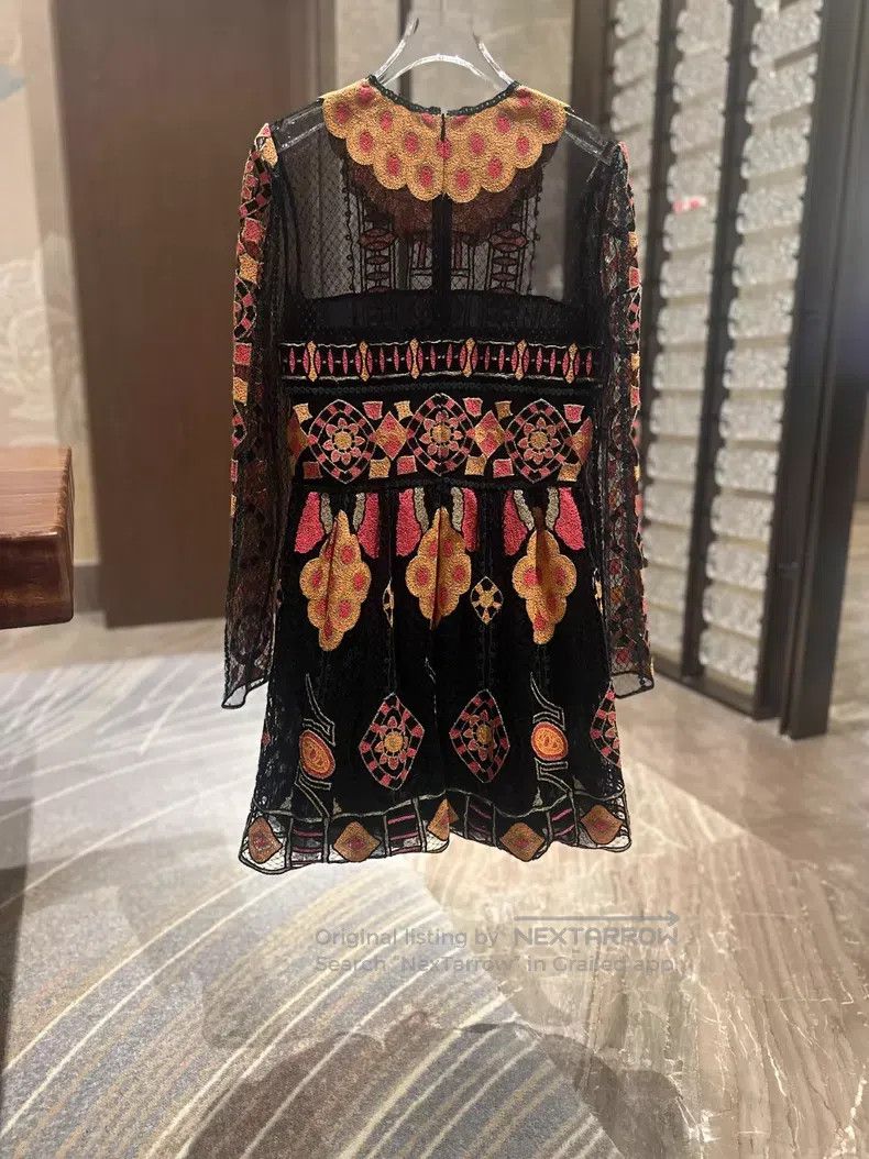 Valentino Valentino Heavy work embroidered dress Size S / US 4 / IT 40 - 2 Thumbnail