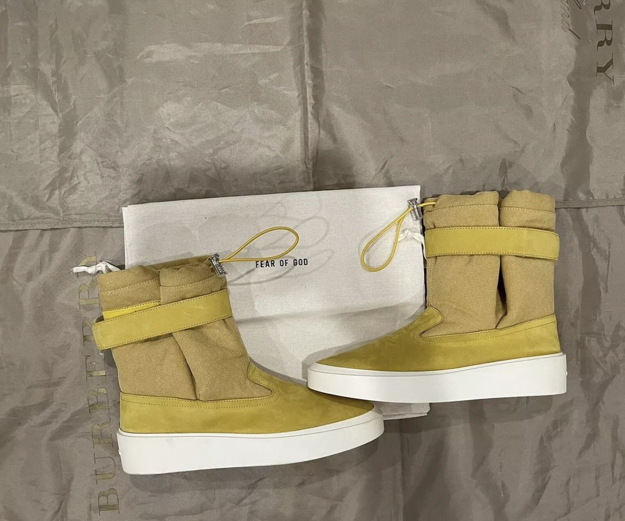 Fear of God Fear of God - Suede and Canvas Sneakers - Yellow size 41 Size US 8 / EU 41 - 1 Thumbnail