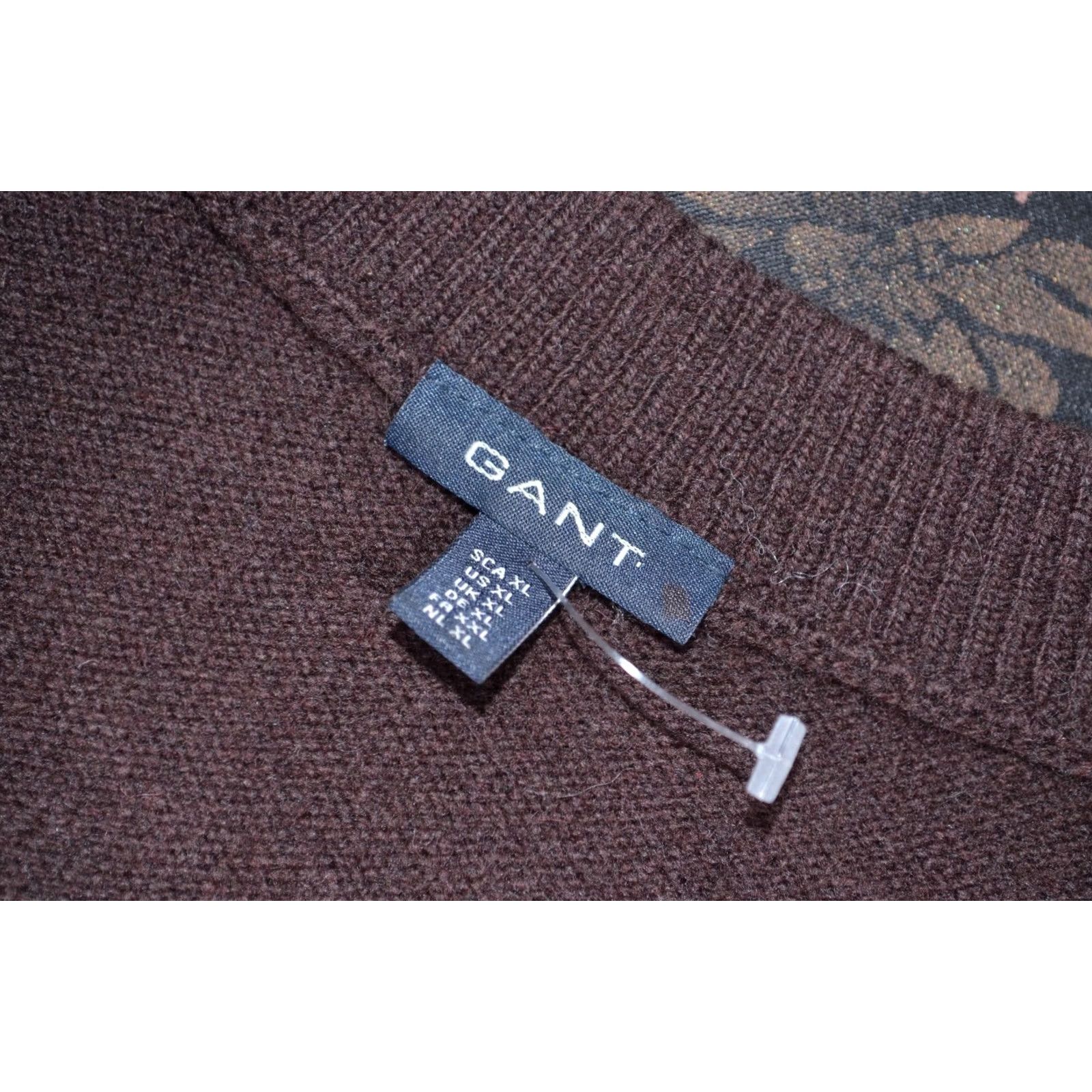Gant GANT Women’s Sleeveless Wool Sweater Vest Brown V-Neck Knit Top XL Men—oops, there’s a mistake. Size XL / US 12-14 / IT 48-50 - 6 Thumbnail