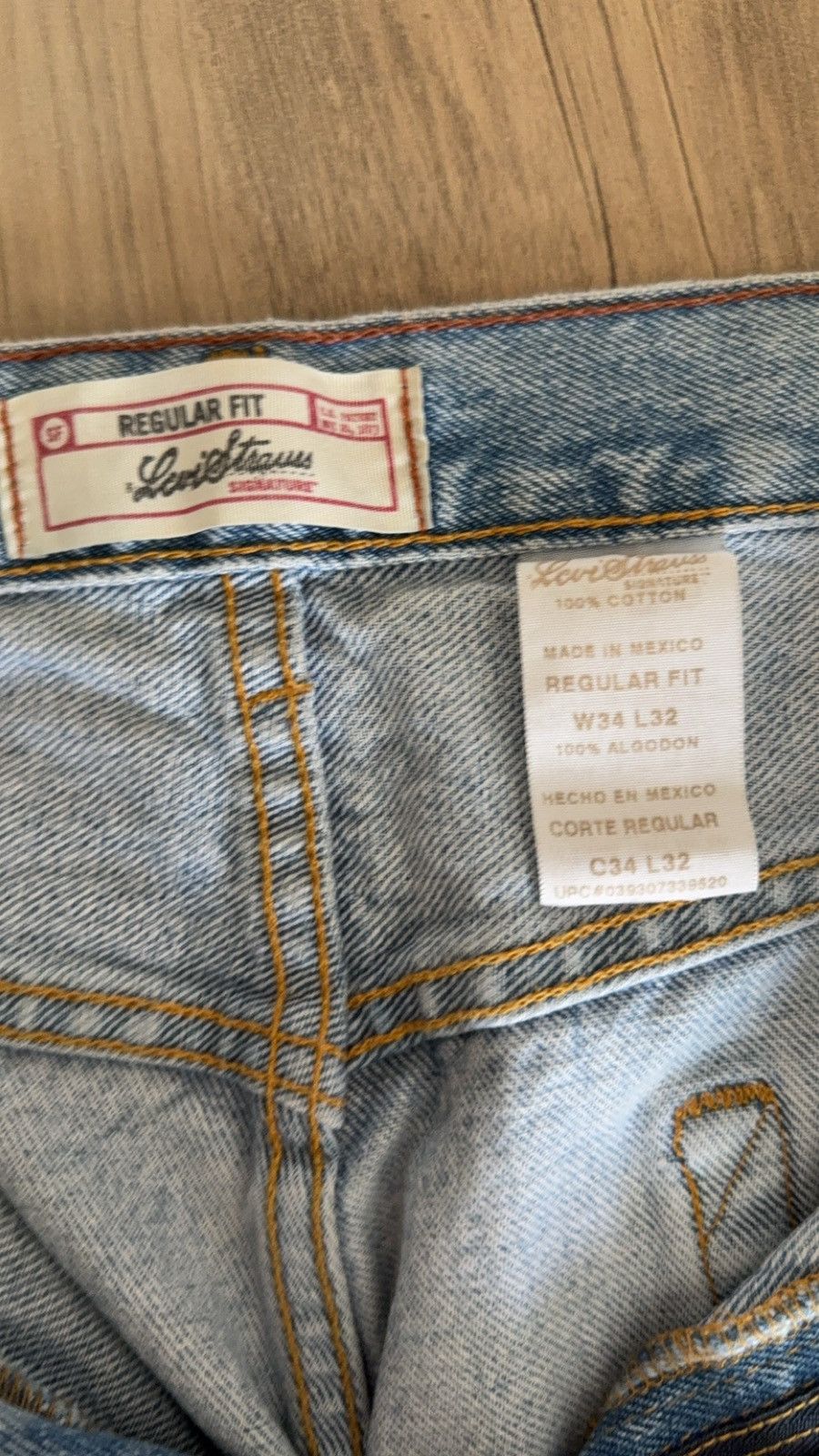 Levi's × Vintage Vintage Levi’s Faded Blue Jeans Size US 34 / EU 50 - 2 Thumbnail