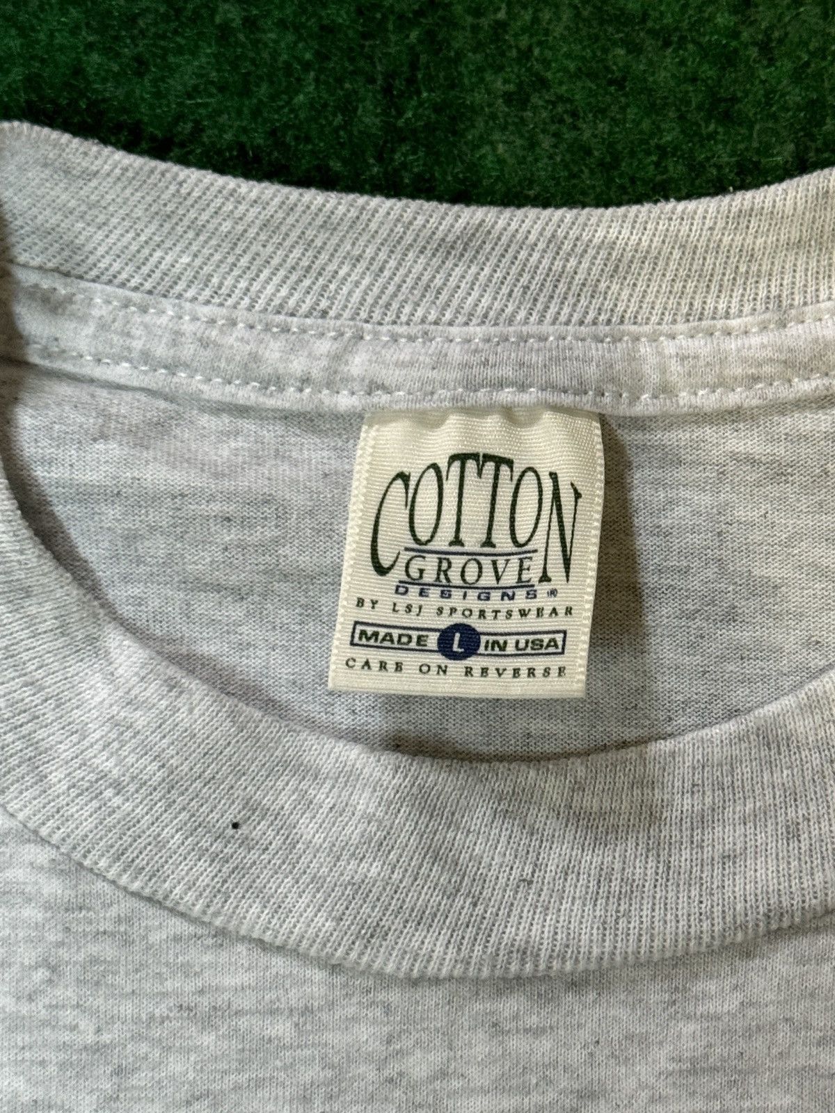 Cotton Traders × Vintage Vintage 90s Cotton Traders Racoons Trash Panda Fall T Shirt Size US L / EU 52-54 / 3 - 4 Thumbnail