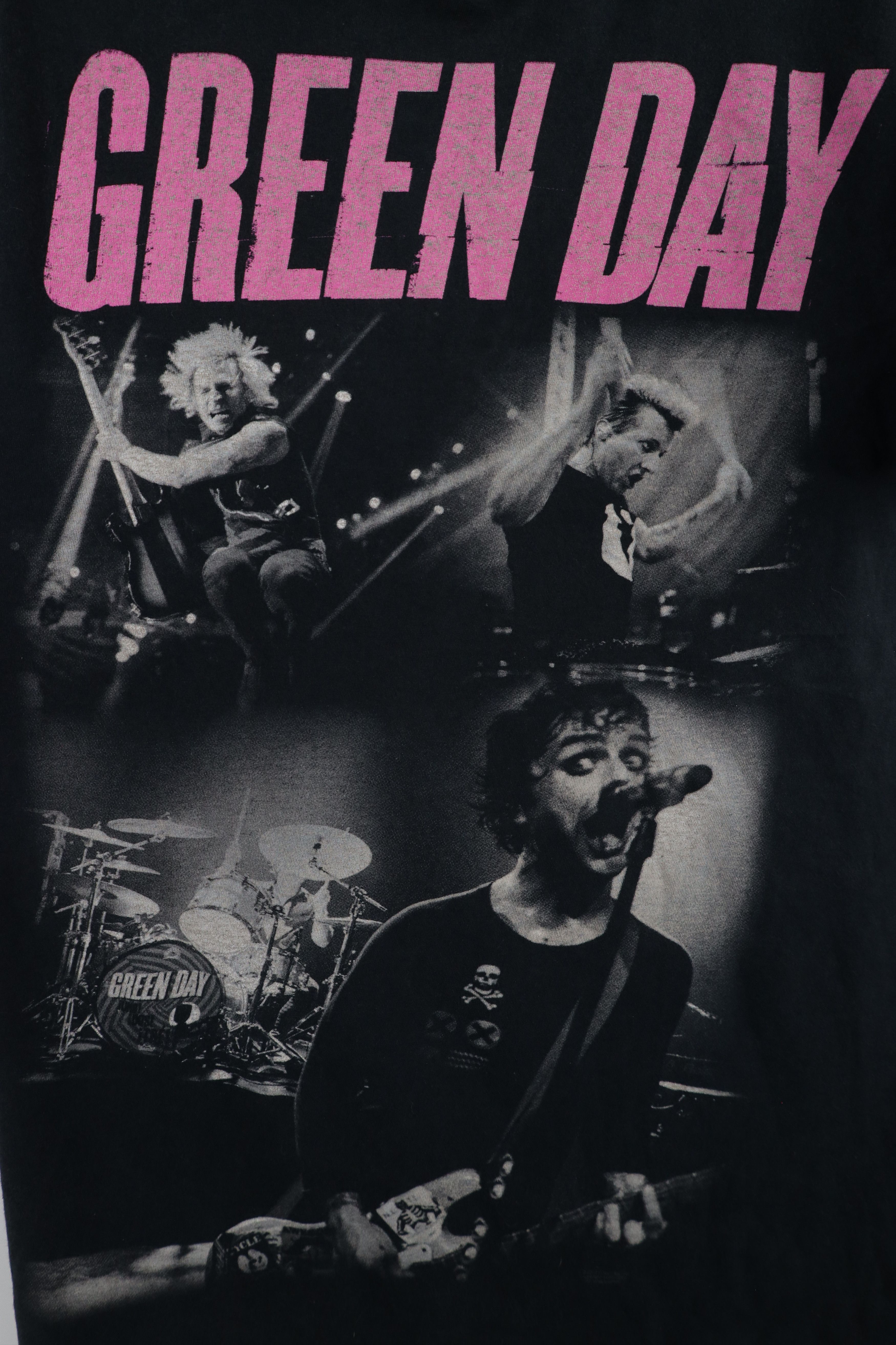 Vintage Vintage Y2K Uno Dos Tre Tour Green Day Band T-Shirt Black Size US S / EU 44-46 / 1 - 4 Thumbnail