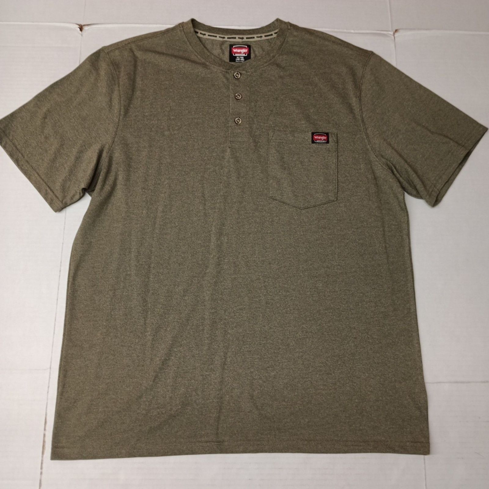 Wrangler Wrangler Henley Shirt Men's XL (46-48) Green Relaxed Fit Size US XL / EU 56 / 4 - 1 Thumbnail
