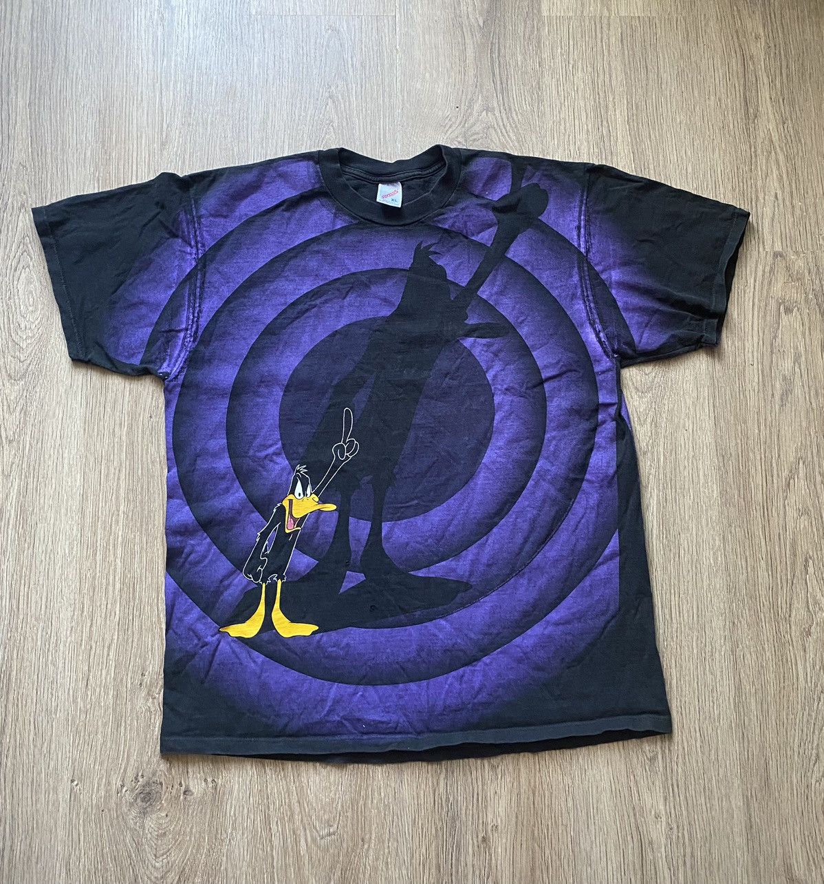 Vintage × Warner Bros Vintage 1992 Daffy Duck All Over Print T-Shirt MADE IN USA Size US XL / EU 56 / 4 - 1 Thumbnail