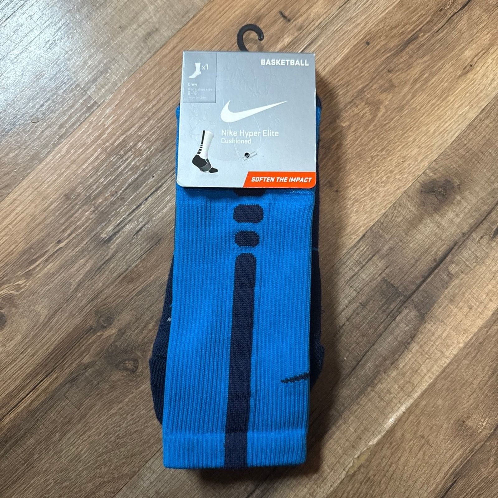 Nike 2013 Nike Hyper Elite Cushioned Basketball Crew Socks Size ONE SIZE - 1 Thumbnail