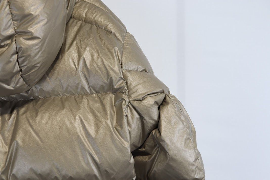 Moncler o1rshd1 Damavand Hooded Down Jacket in Golden Size US L / EU 52-54 / 3 - 10 Thumbnail