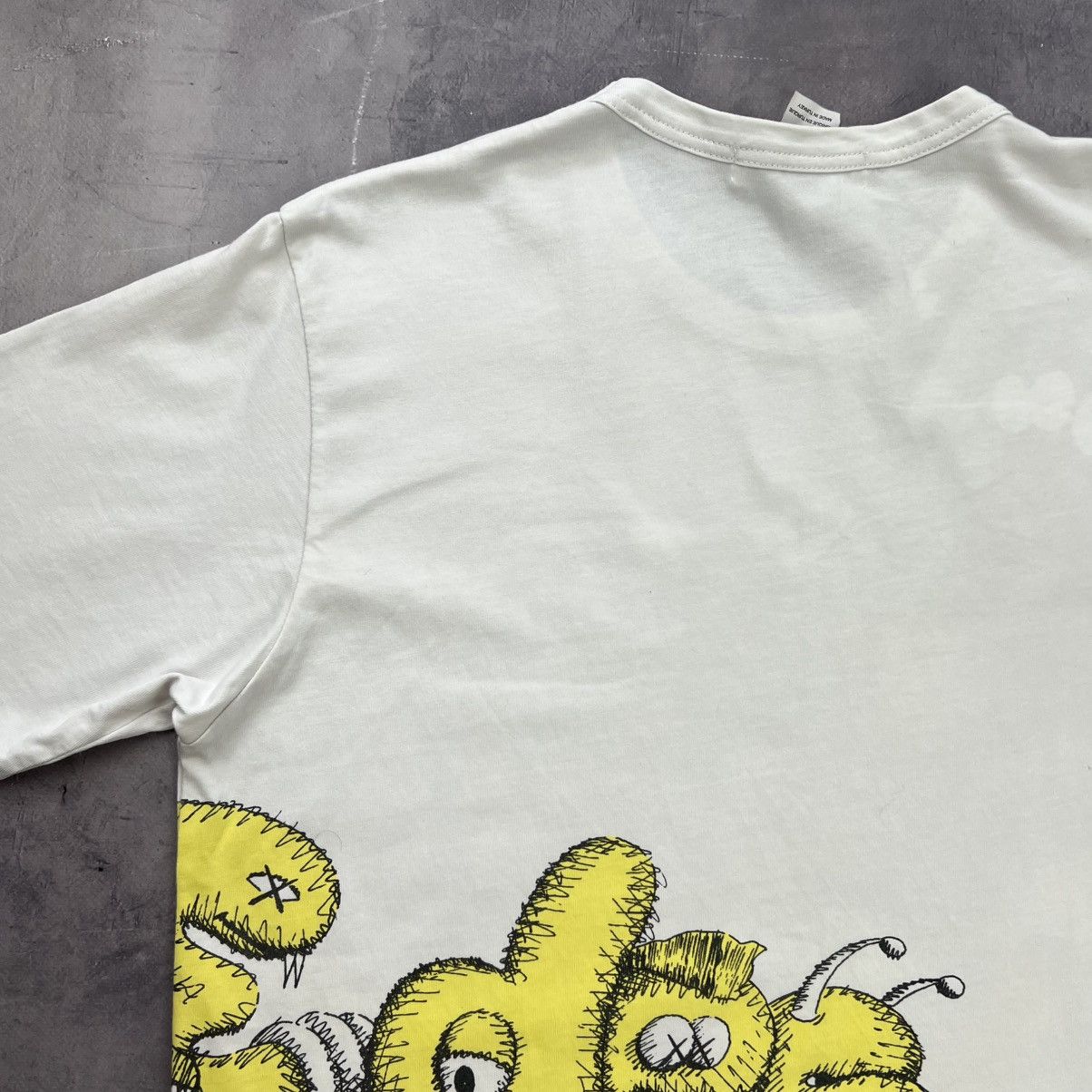 Comme des Garcons Rare! Comme Des Garcons x Kaws Overprint Tee Y2K Size US L / EU 52-54 / 3 - 14 Thumbnail