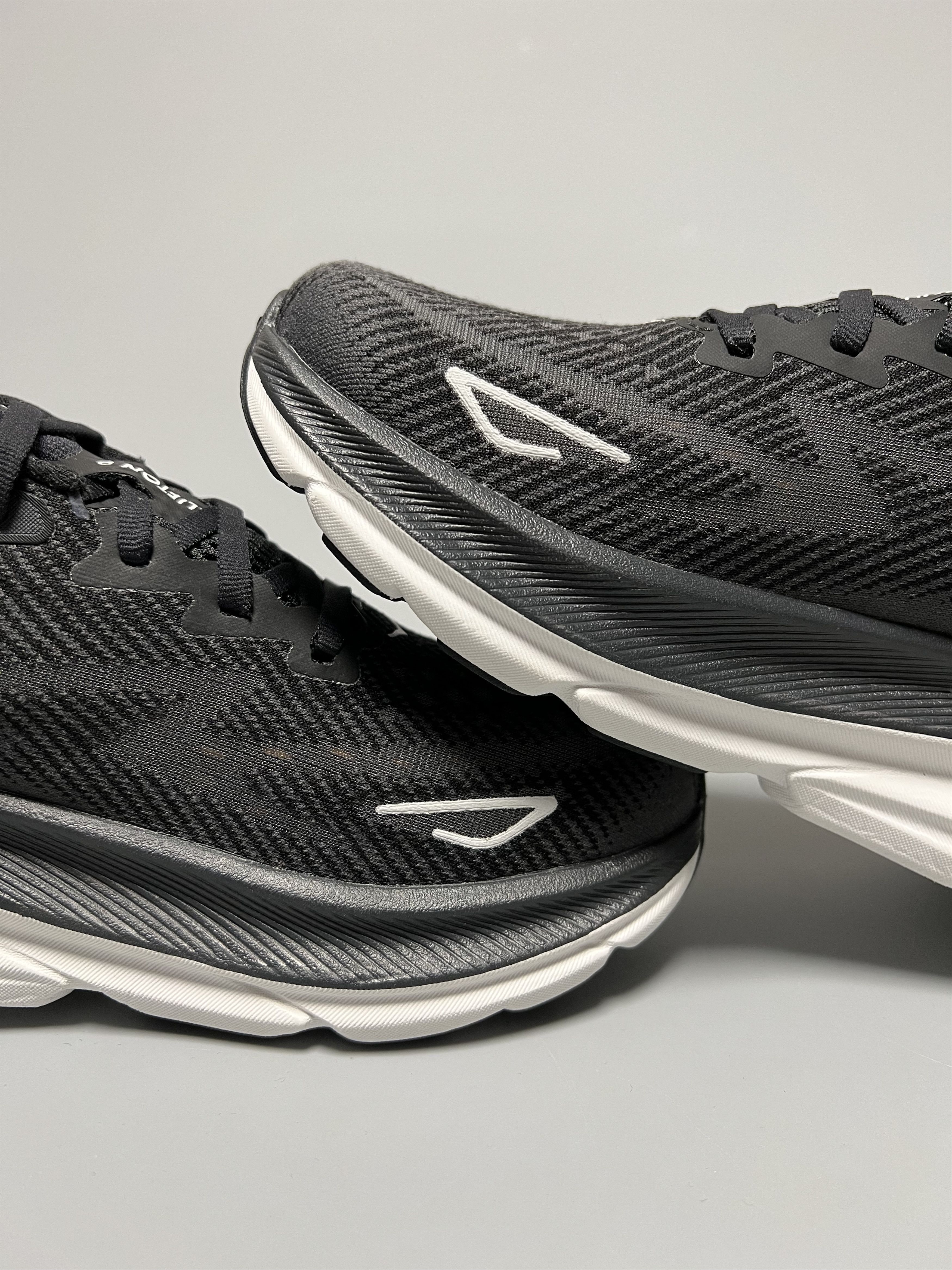 Hoka 7.5B Hoka One One Clifton 9 Running Shoes Walking Gym Size US 7.5 / IT 37.5 - 8 Thumbnail