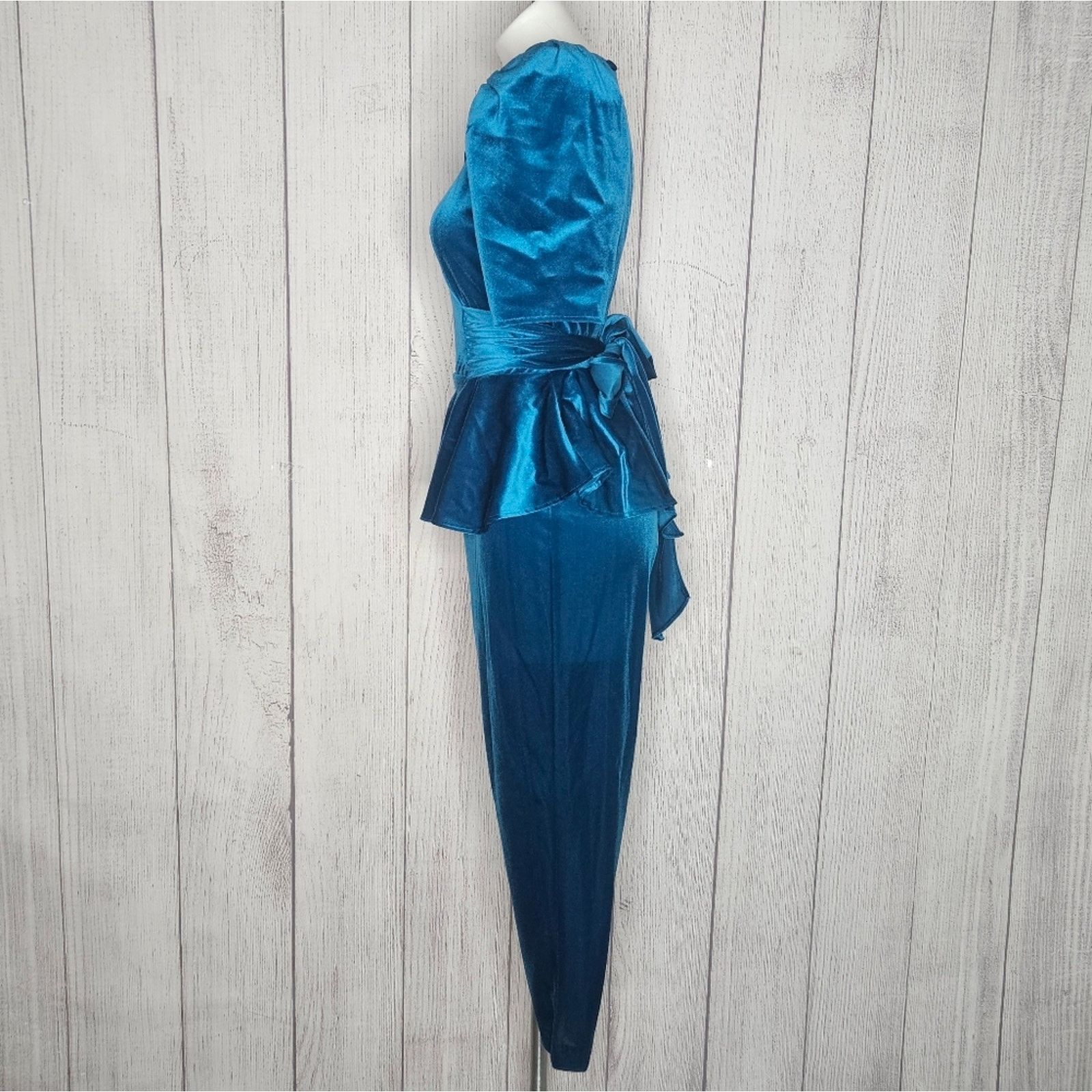 Vintage VTG 80s Teal Velvet Peplum Waist Jumpsuit with Open Back Size 28" / US 6 / IT 42 - 5 Thumbnail