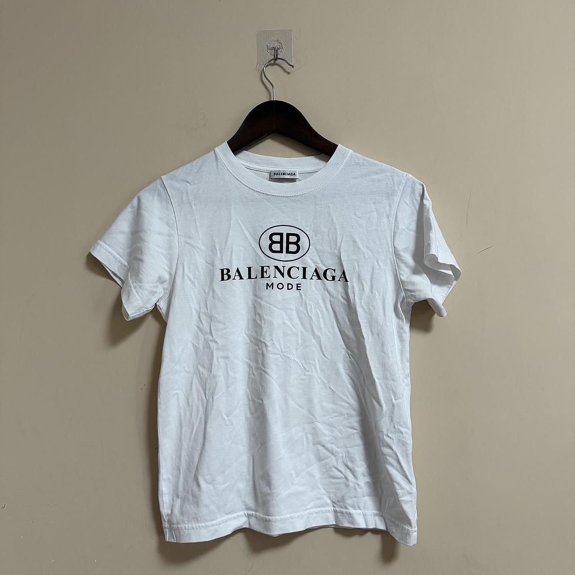 Balenciaga Balenciaga Mode Logo T-Shirt Size S Size S / US 4 / IT 40 - 1 Thumbnail