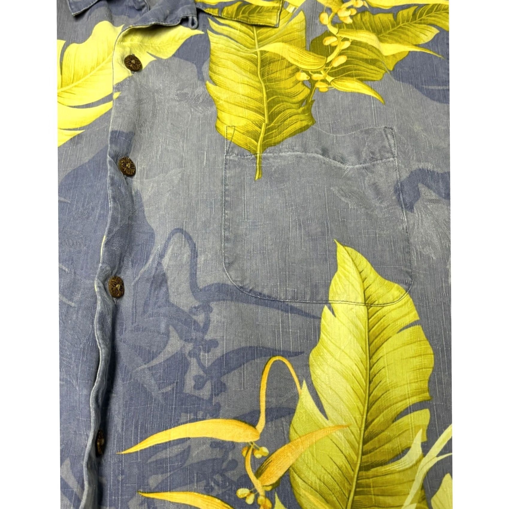 Tommy Bahama Tommy Bahama Mens L 100% Silk Tropical Leaf Floral Camp Shirt Blue Purple Short Sleeve Casual Travel Button-Up Pocket Size US L / EU 52-54 / 3 - 2 Thumbnail