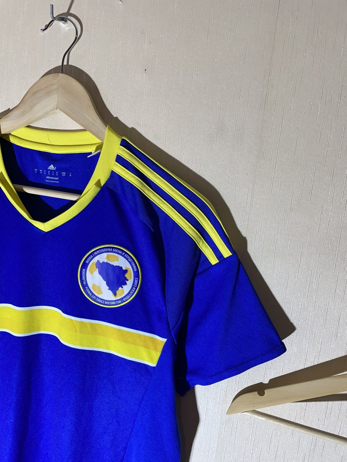 Adidas Adidas Bosnia and Herzegovina 2016 soccer jersey Size US S / EU 44-46 / 1 - 2 Thumbnail