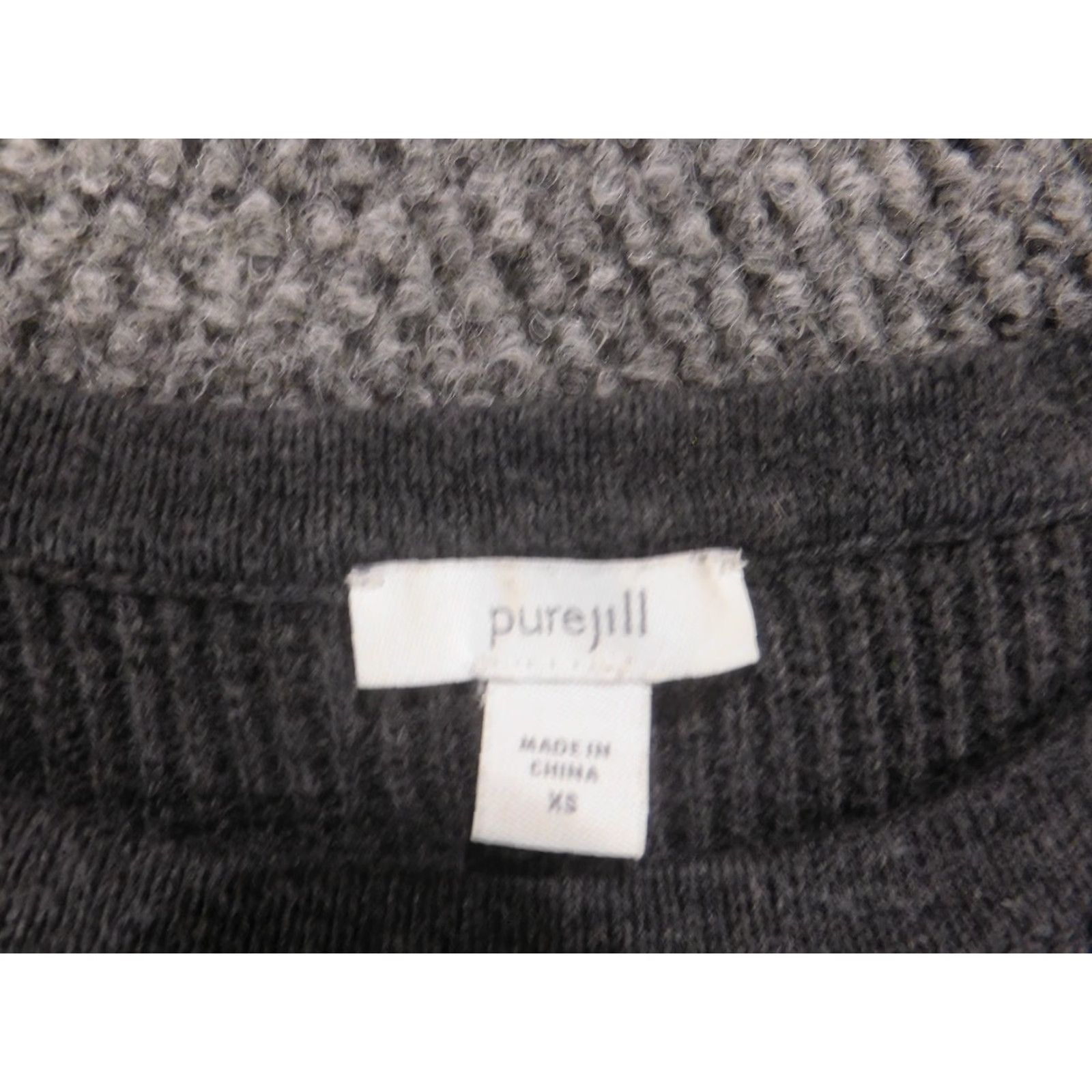 J. Jill J. Jill Womens Sweater XS Gray Solid Cable-Knit Crew Neck 3/4 Sleeve Pullover Cotton Viscose Stretch Button Pullover Winter Mens? Wait genders. End. Size XS / US 0-2 / IT 36-38 - 5 Thumbnail