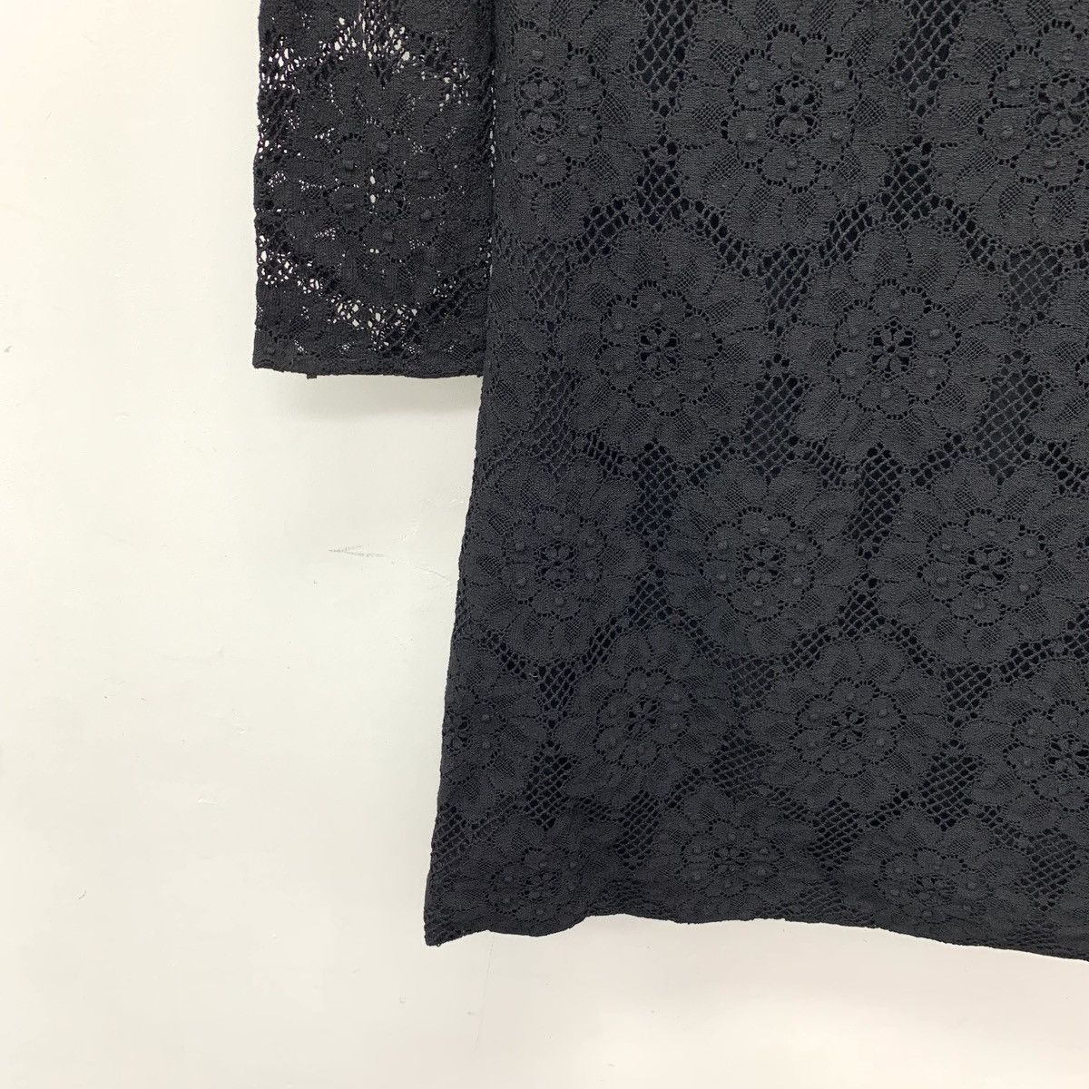 Burberry Burberry Lace Floral Embroidered Long Sleeve Dress K26WX Size L / US 10 / IT 46 - 4 Thumbnail